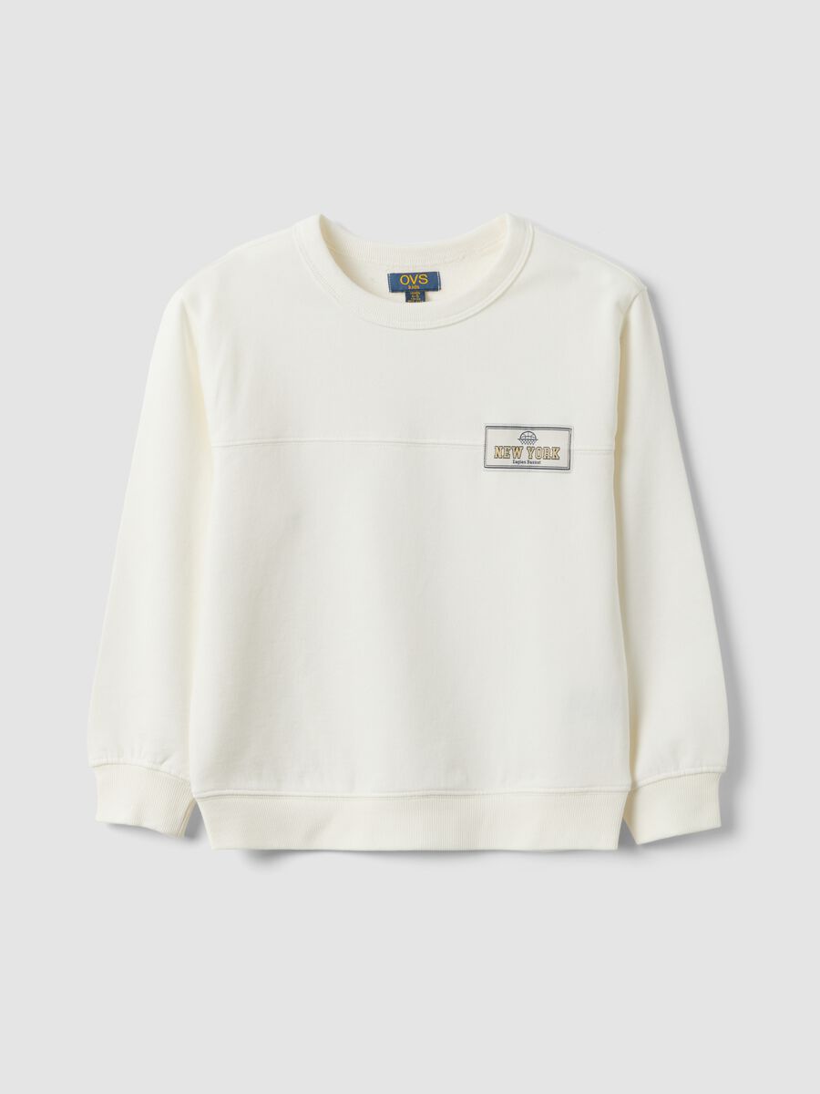 Felpa bianca in puro cotone organico relaxed fit con stampa per bambino_0