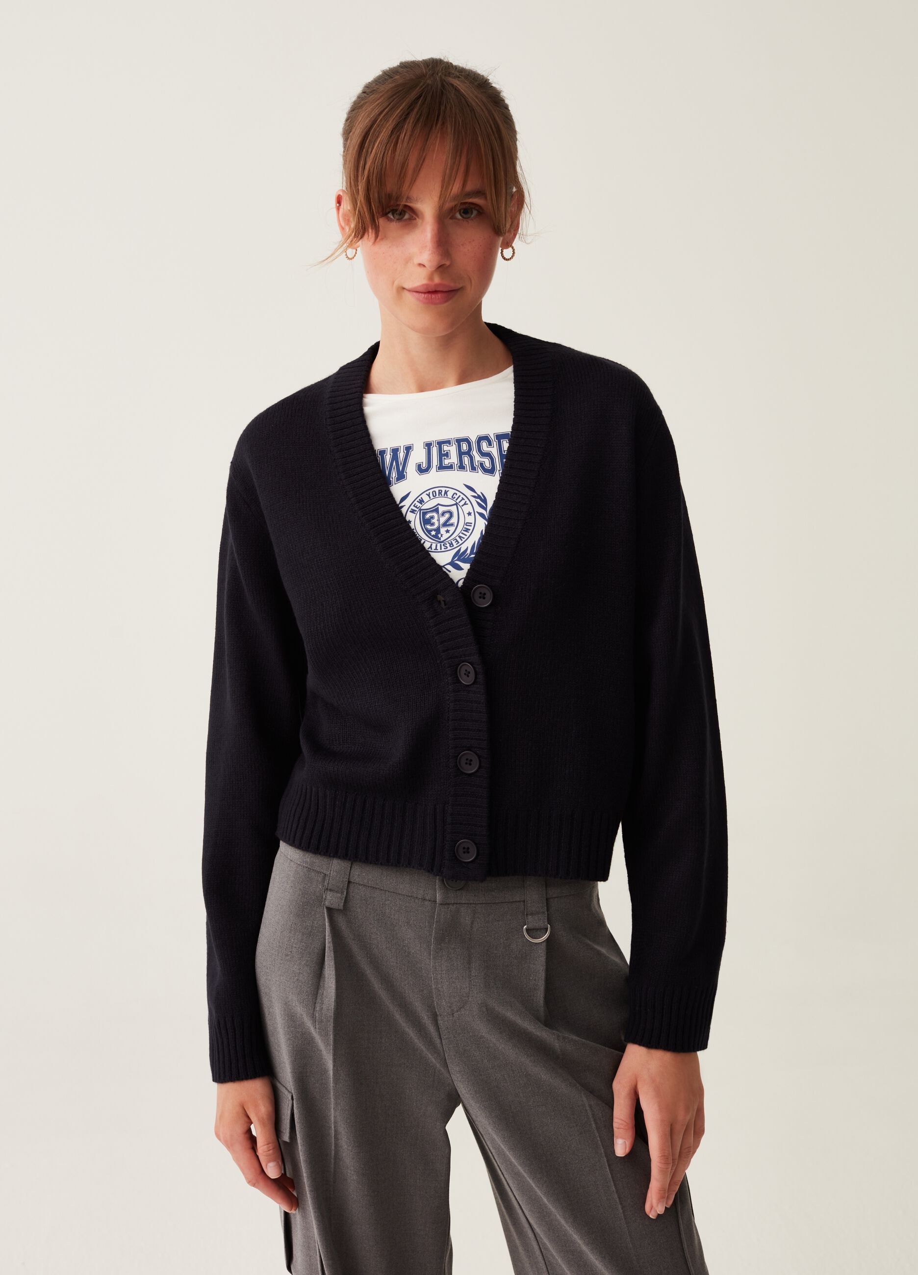 Cardigan con scollo a V_0