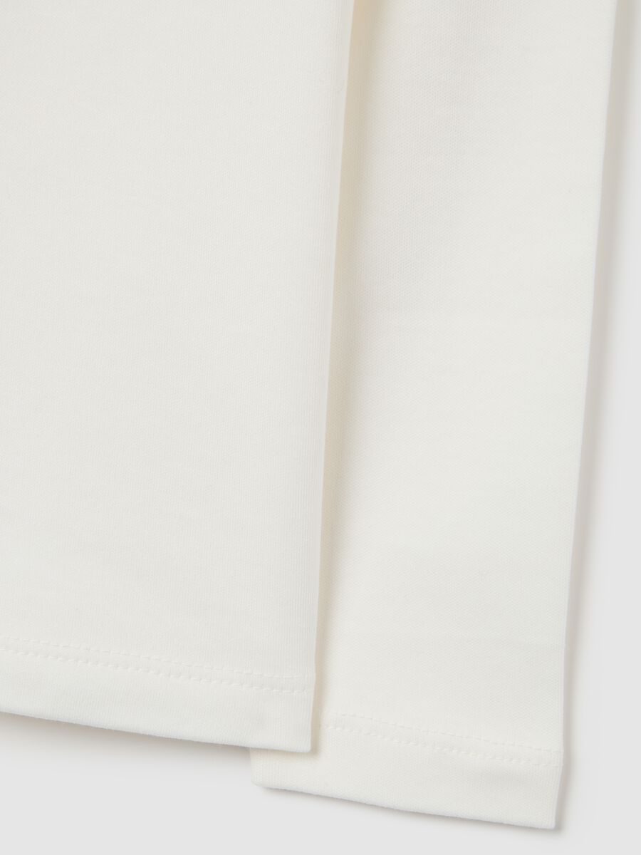 Maglia bianca da bambina in puro cotone regular fit con stampa glitter_3