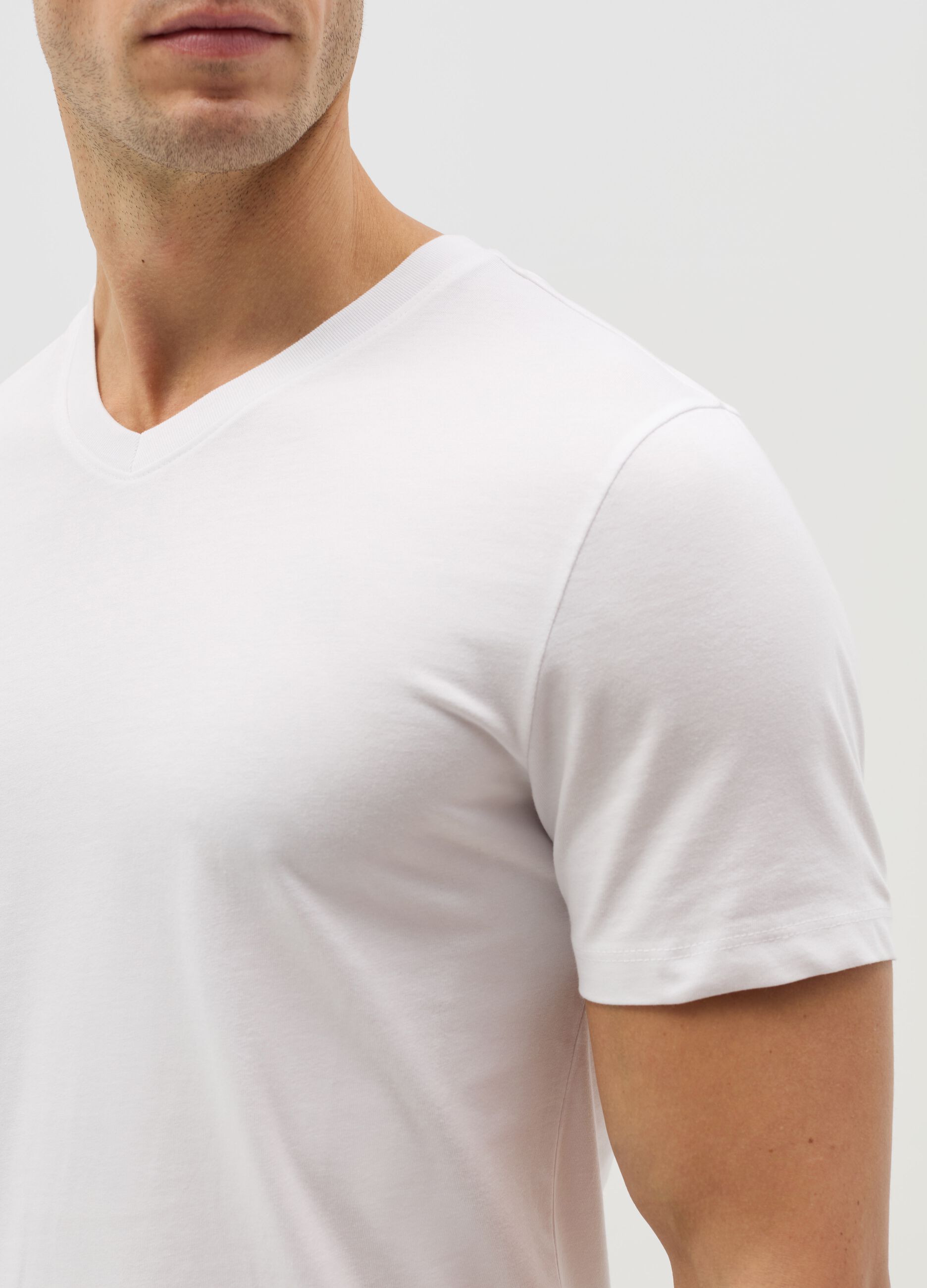 Cotton V-neck T-shirt