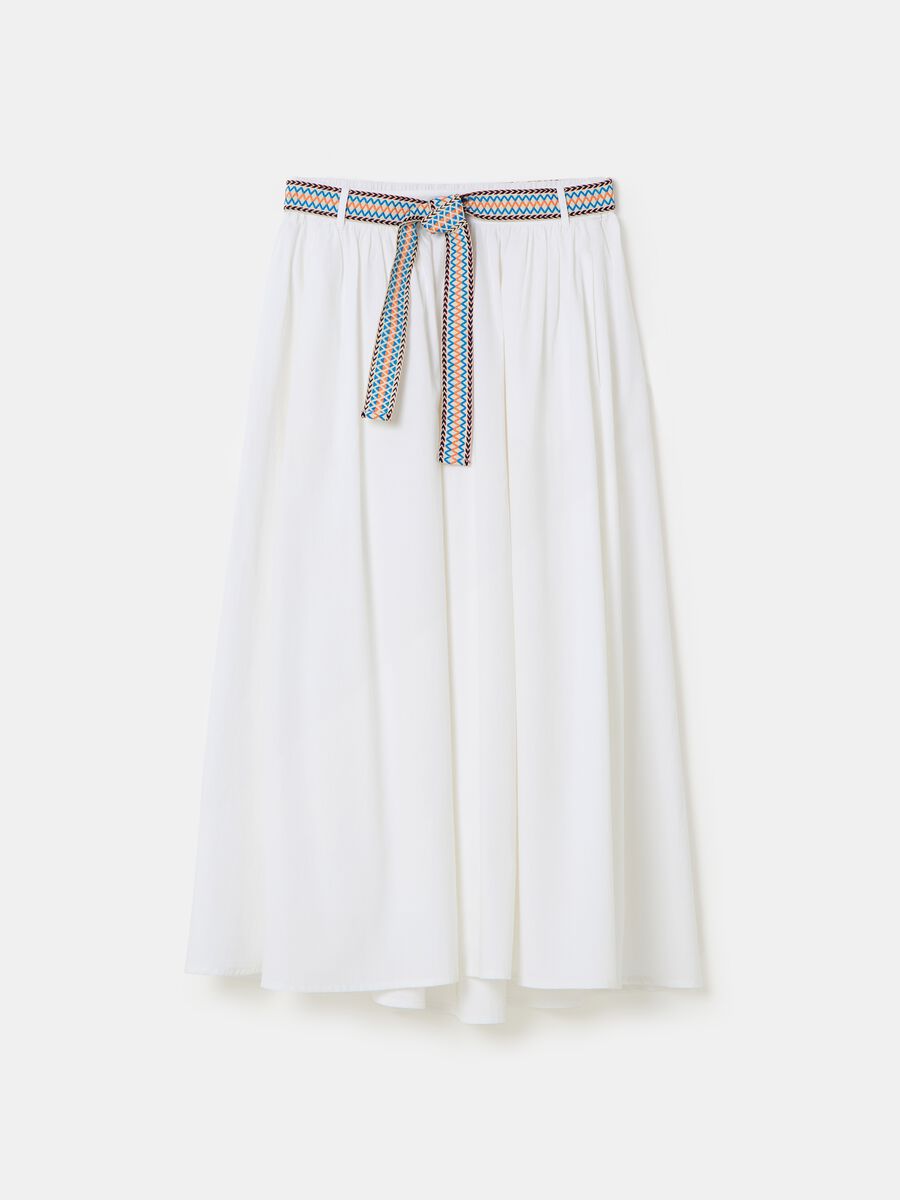 Long skirt with ethnic belt_4