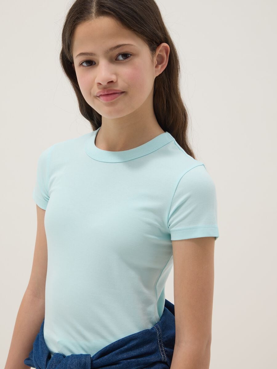 T-shirt in cotone elasticizzato azzurra da ragazza regular fit_0