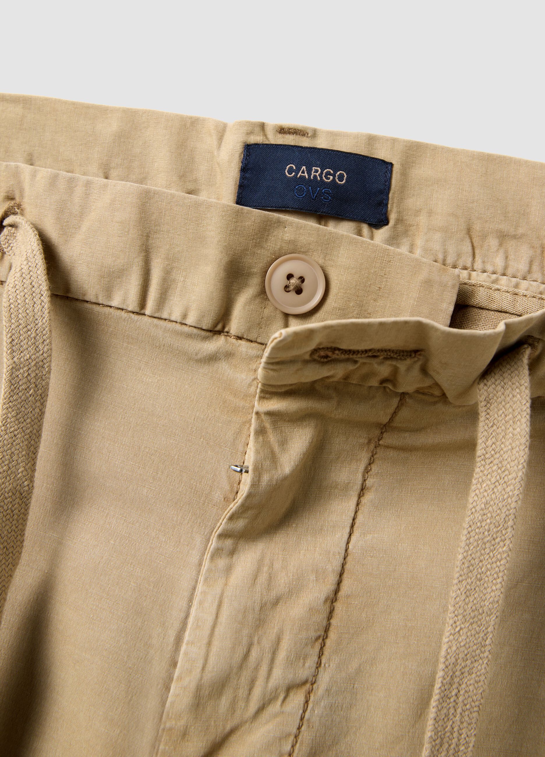 Beige stretch cotton cargo bermuda shorts