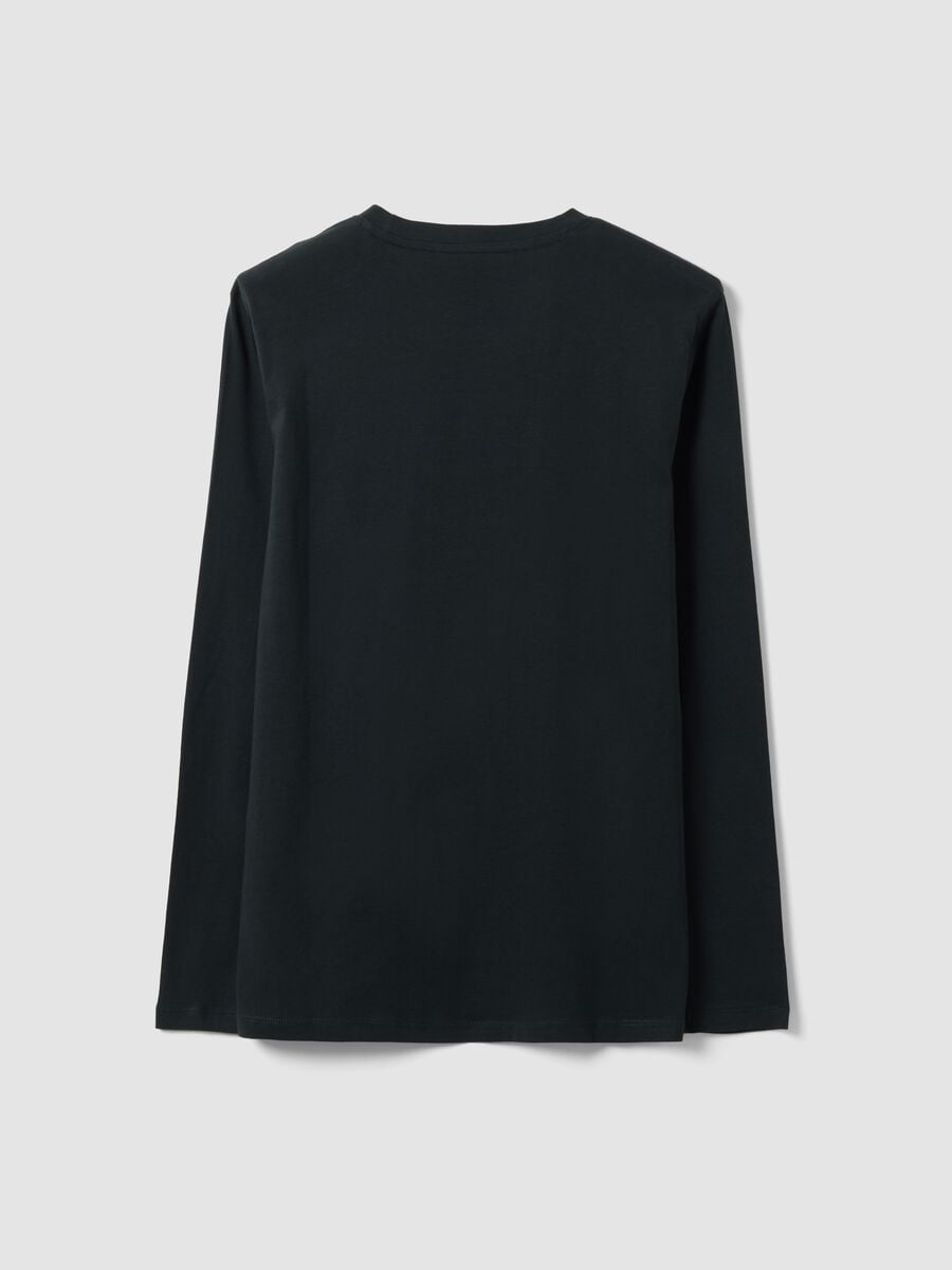 T-shirt nera a maniche lunghe in puro cotone organico con girocollo_2