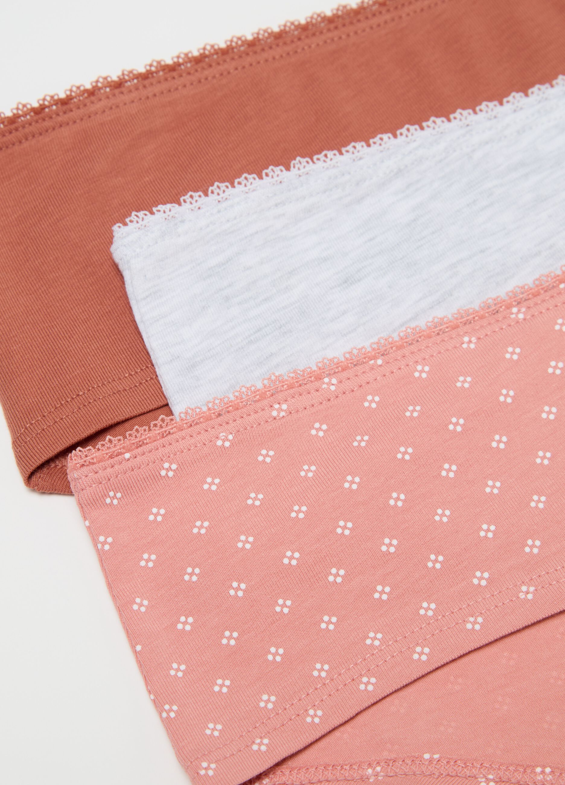 Three-pack French knickers with lace