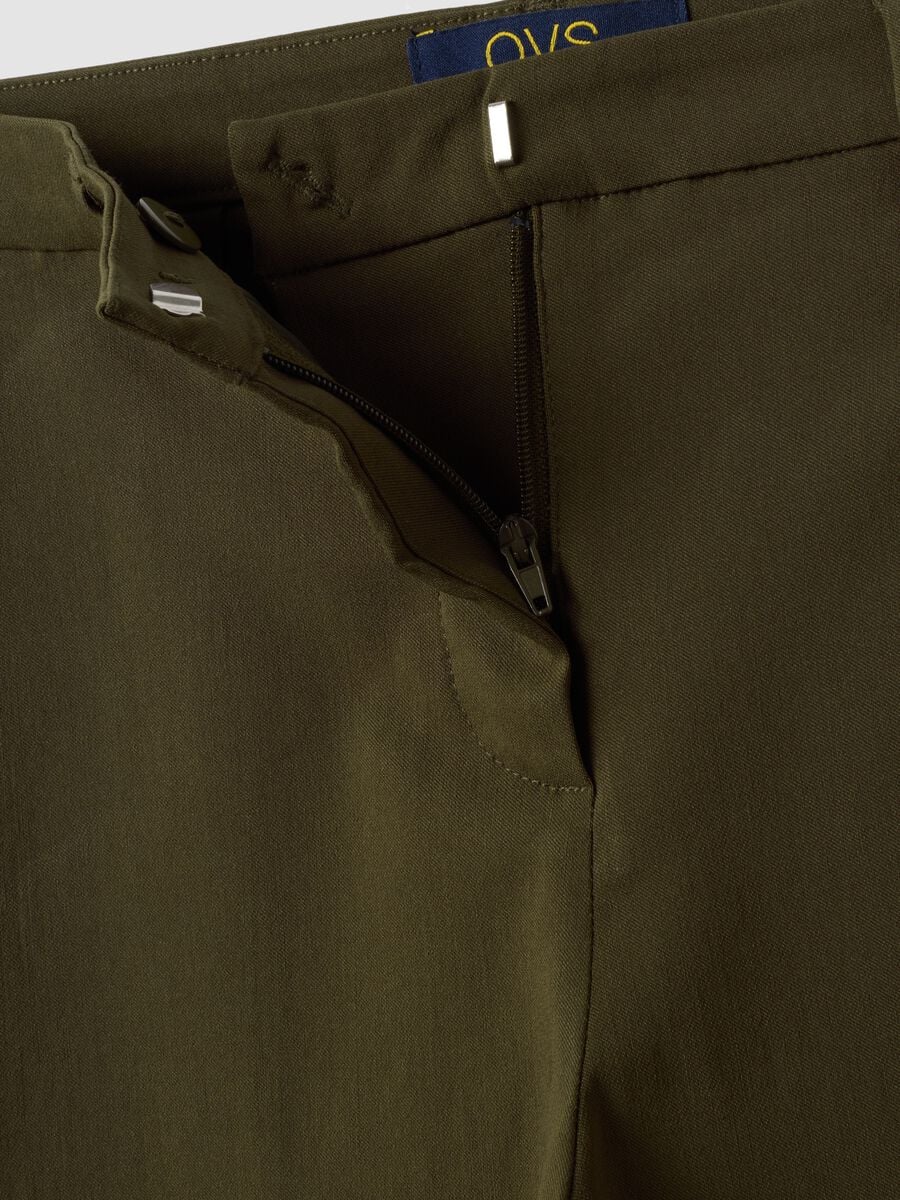 Pantaloni chino verdi in viscosa elasticizzata slim fit_5
