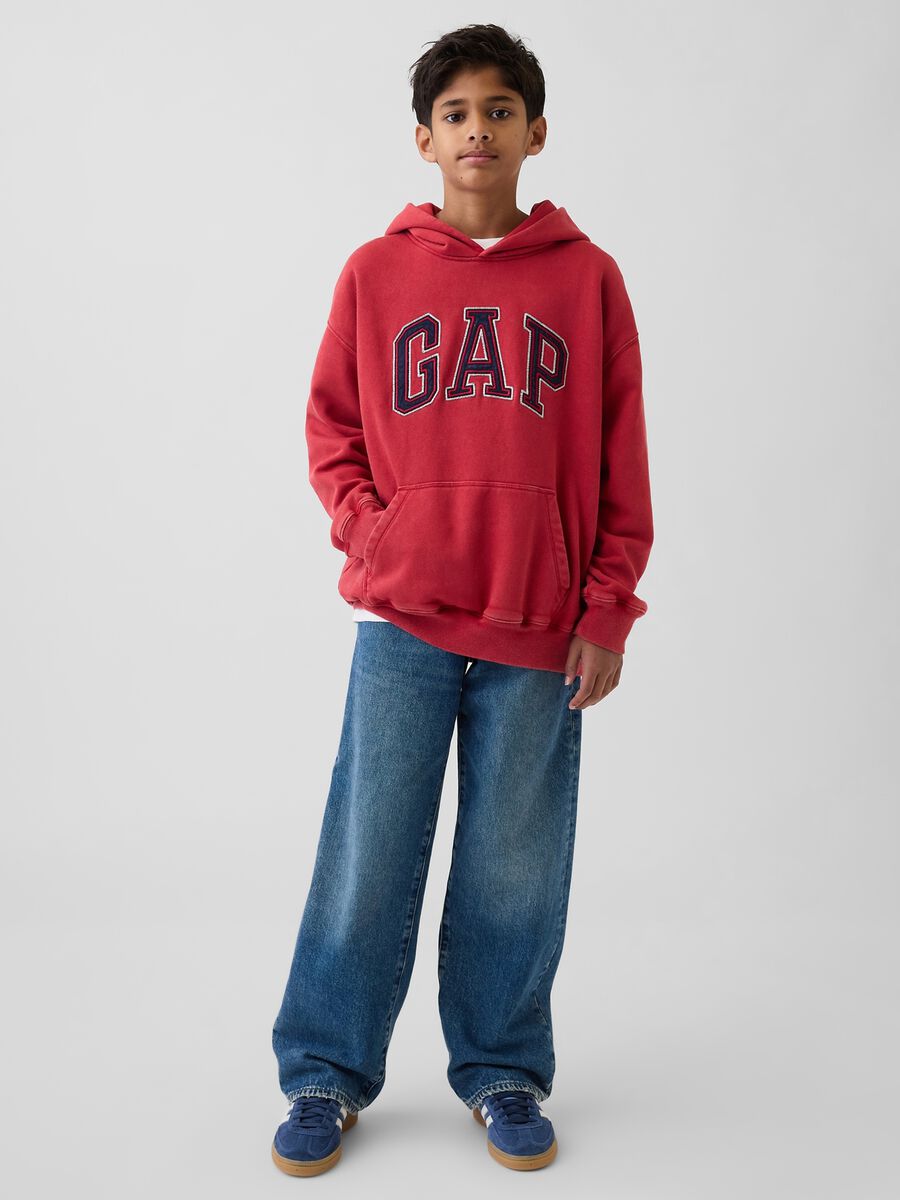 Felpa in misto cotone rossa da bambino regular fit con cappuccio e logo_1