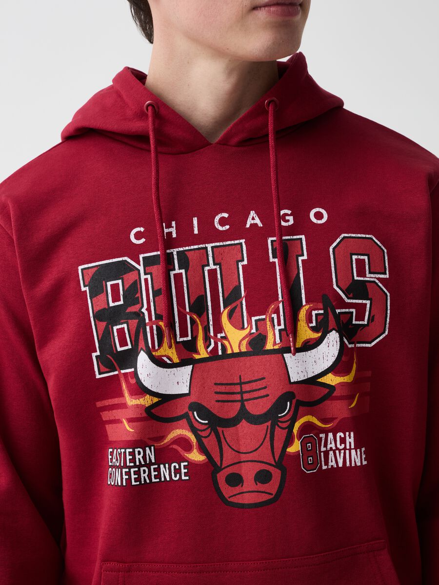 Sweatshirt with hood and NBA Chicago Bulls print_1