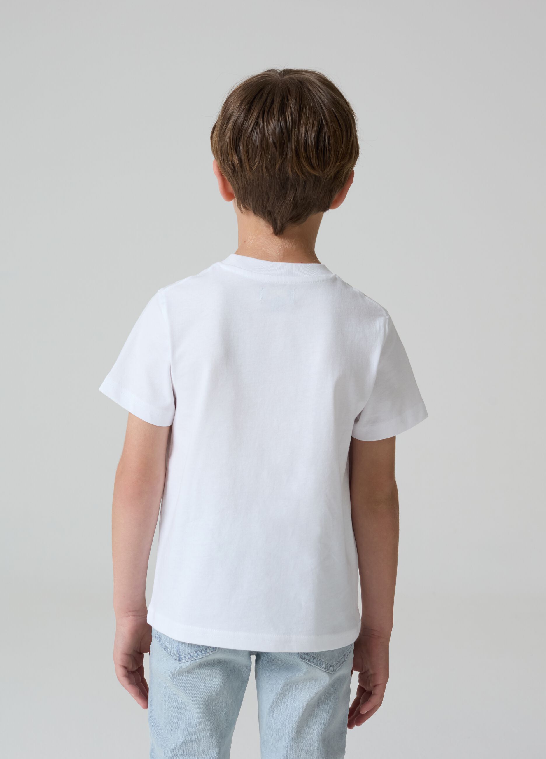 T-shirt in cotone con ricamo motivo surf