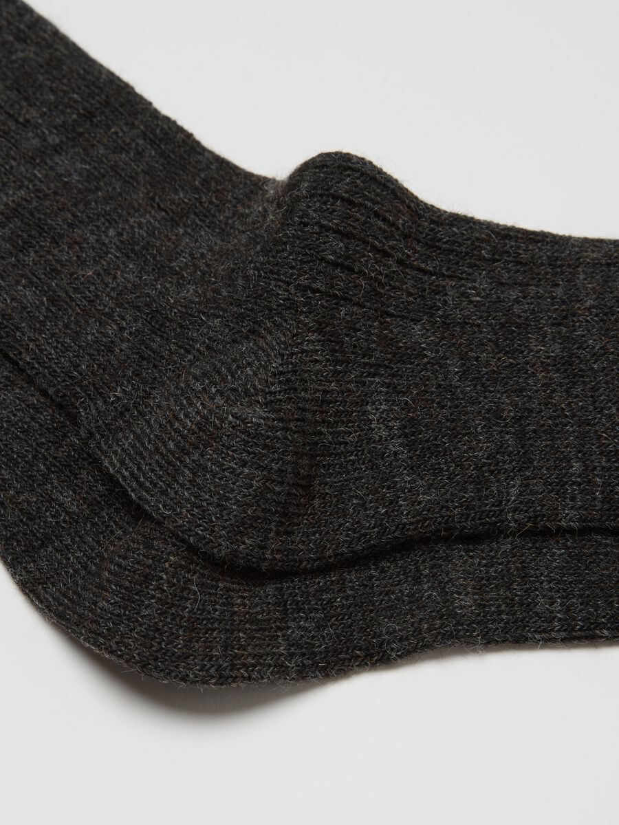 Grey striped long socks_2