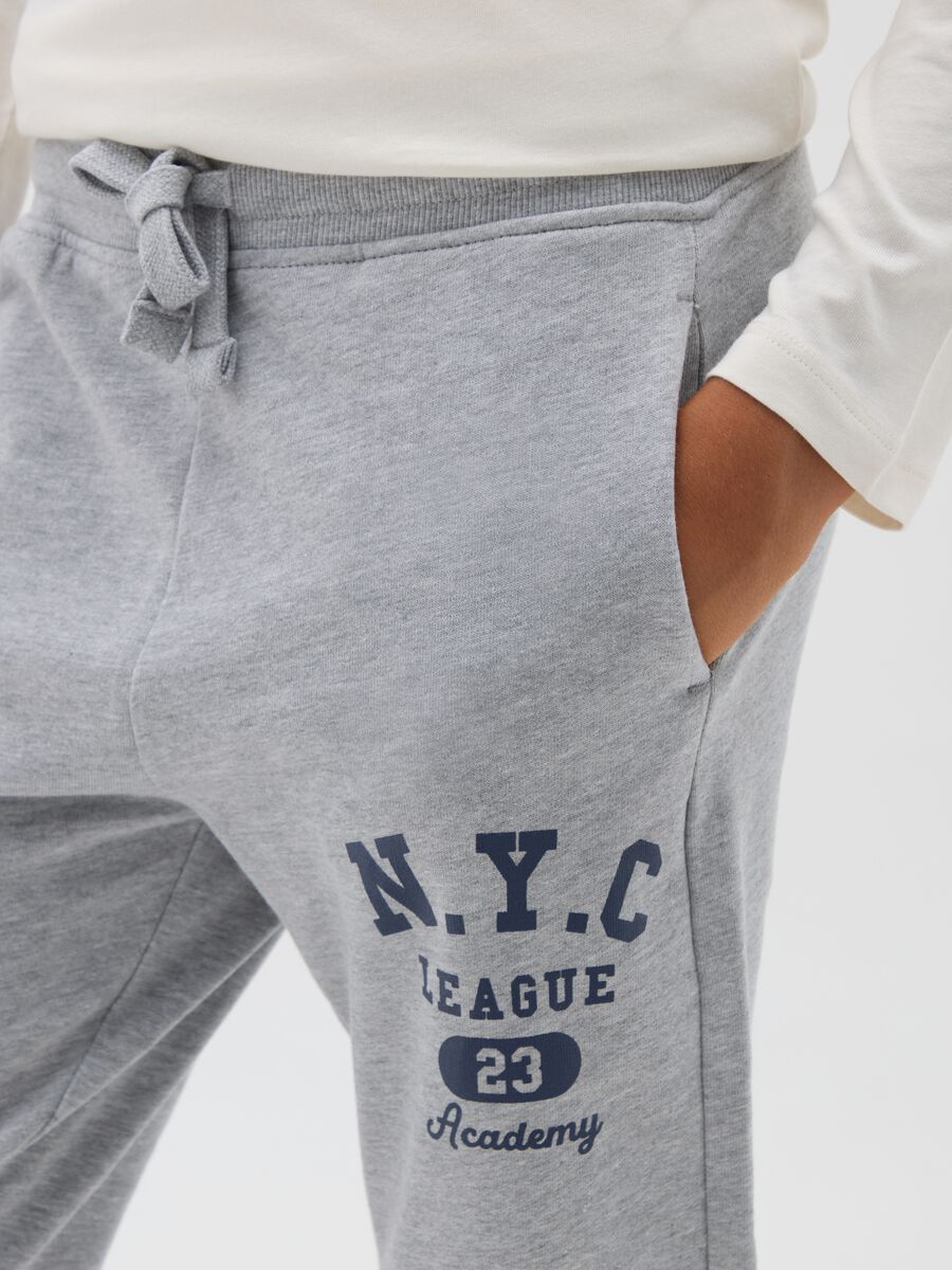 Boys' grey pure cotton joggers regular fit_3