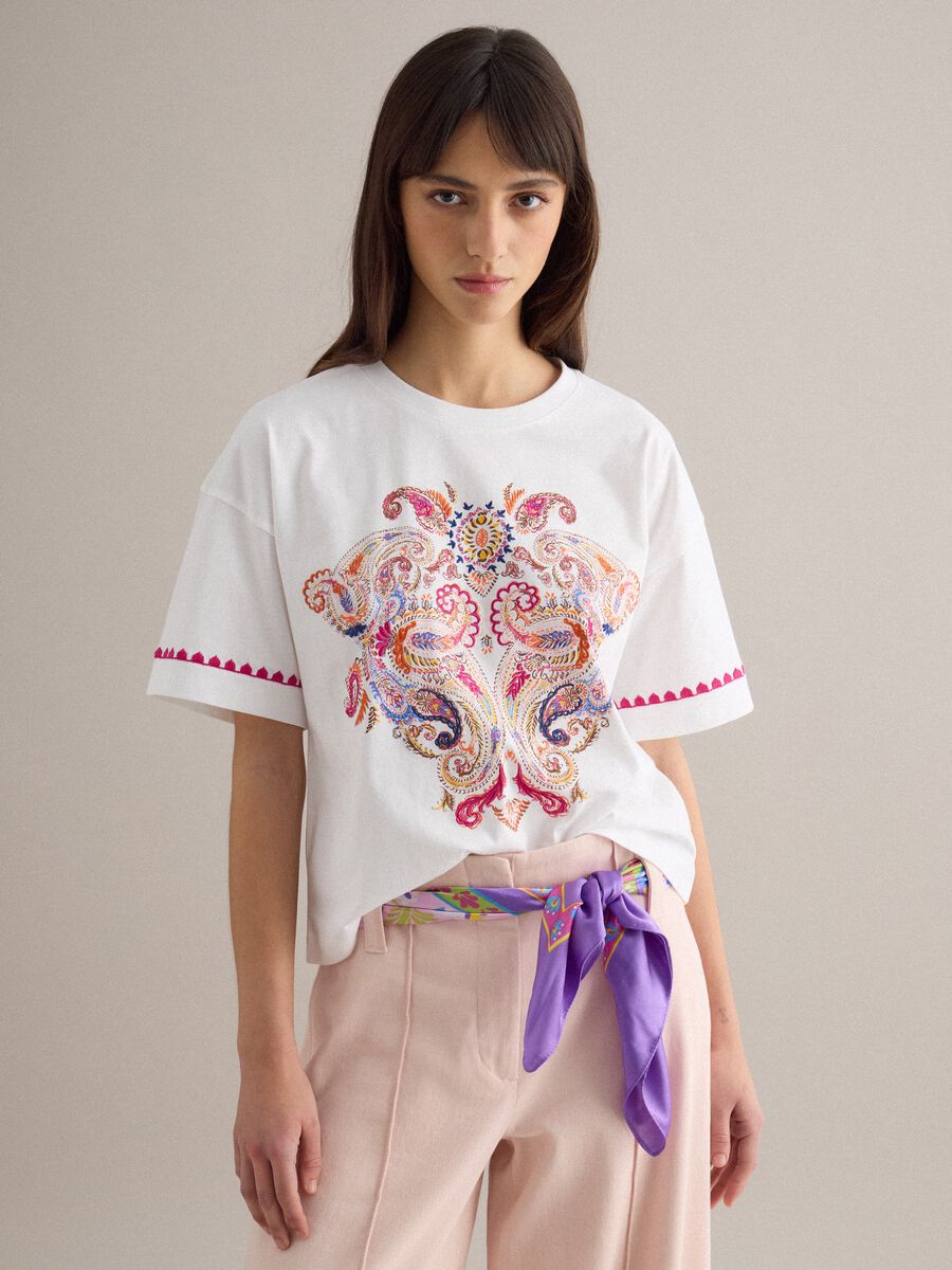 White pure cotton t-shirt regular fit with embroidery_0