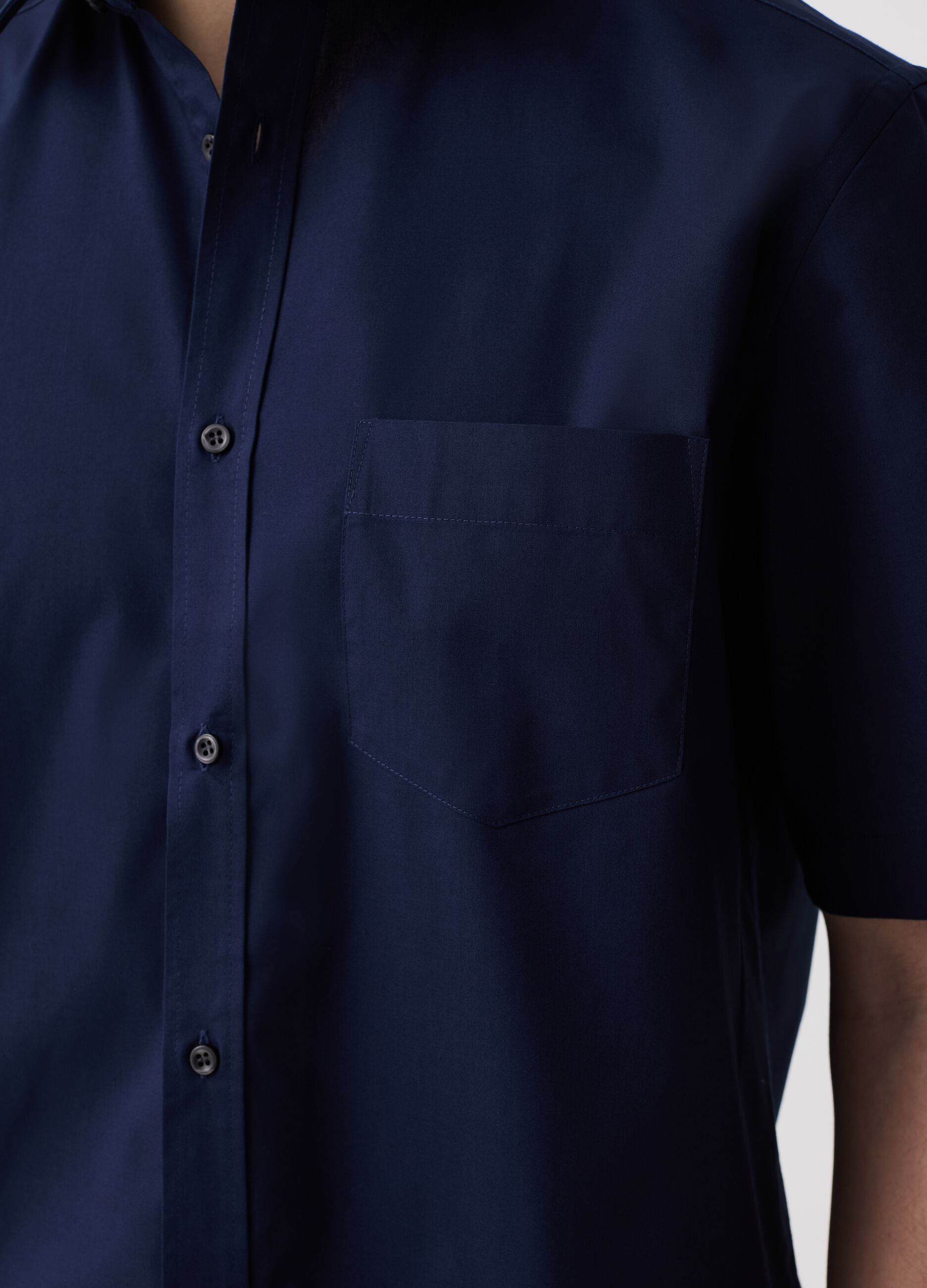 Camicia a maniche corte regular fit con tasca