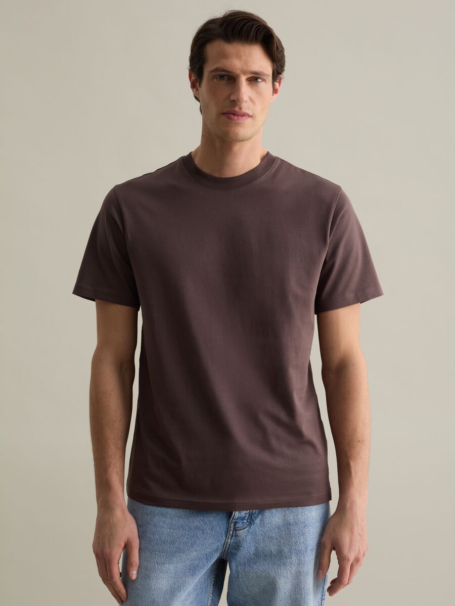 Plain cotton T-shirt with round neck._0