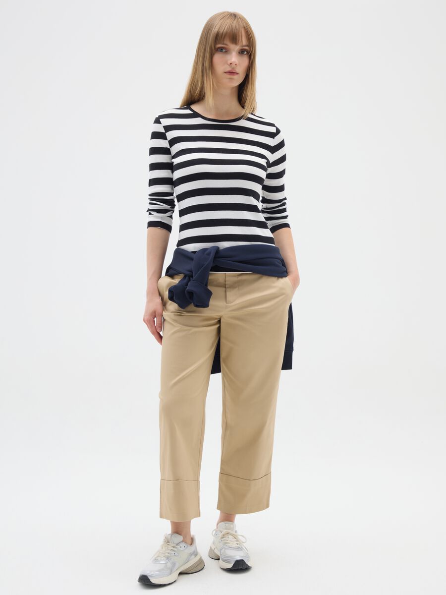 Long Sleeve White and Black Striped T-Shirt_1