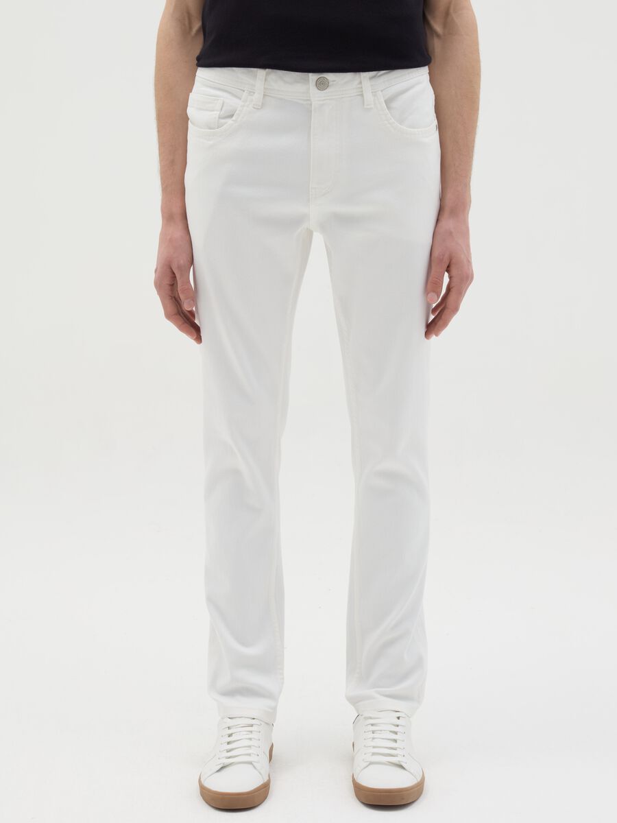 Solid Colour Skinny Fit Jeans_1