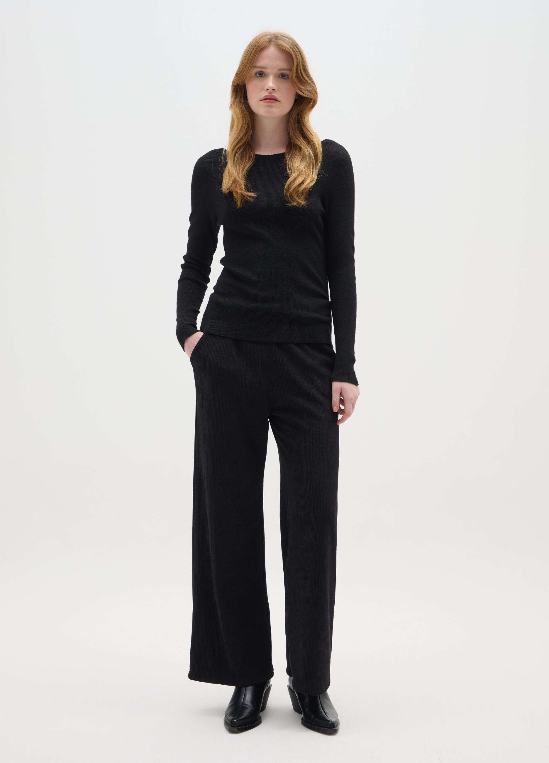 Black Wide-Leg Regular Fit Trousers