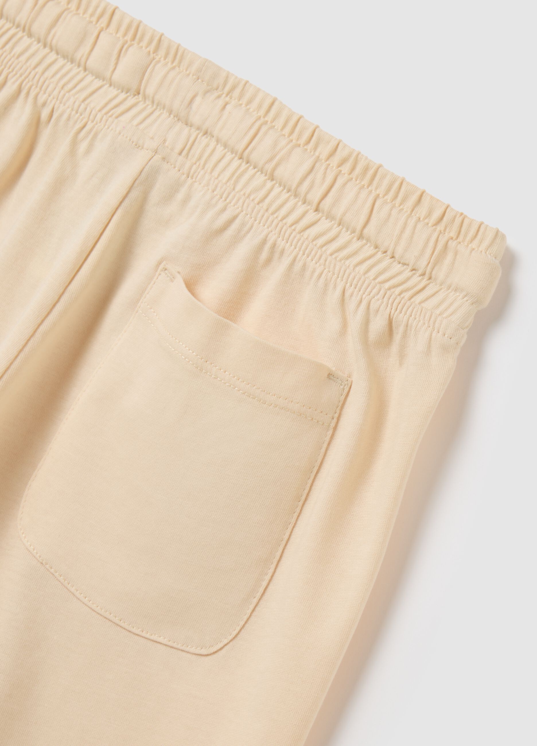 Boys’ beige shorts in 100% cotton with regular waist