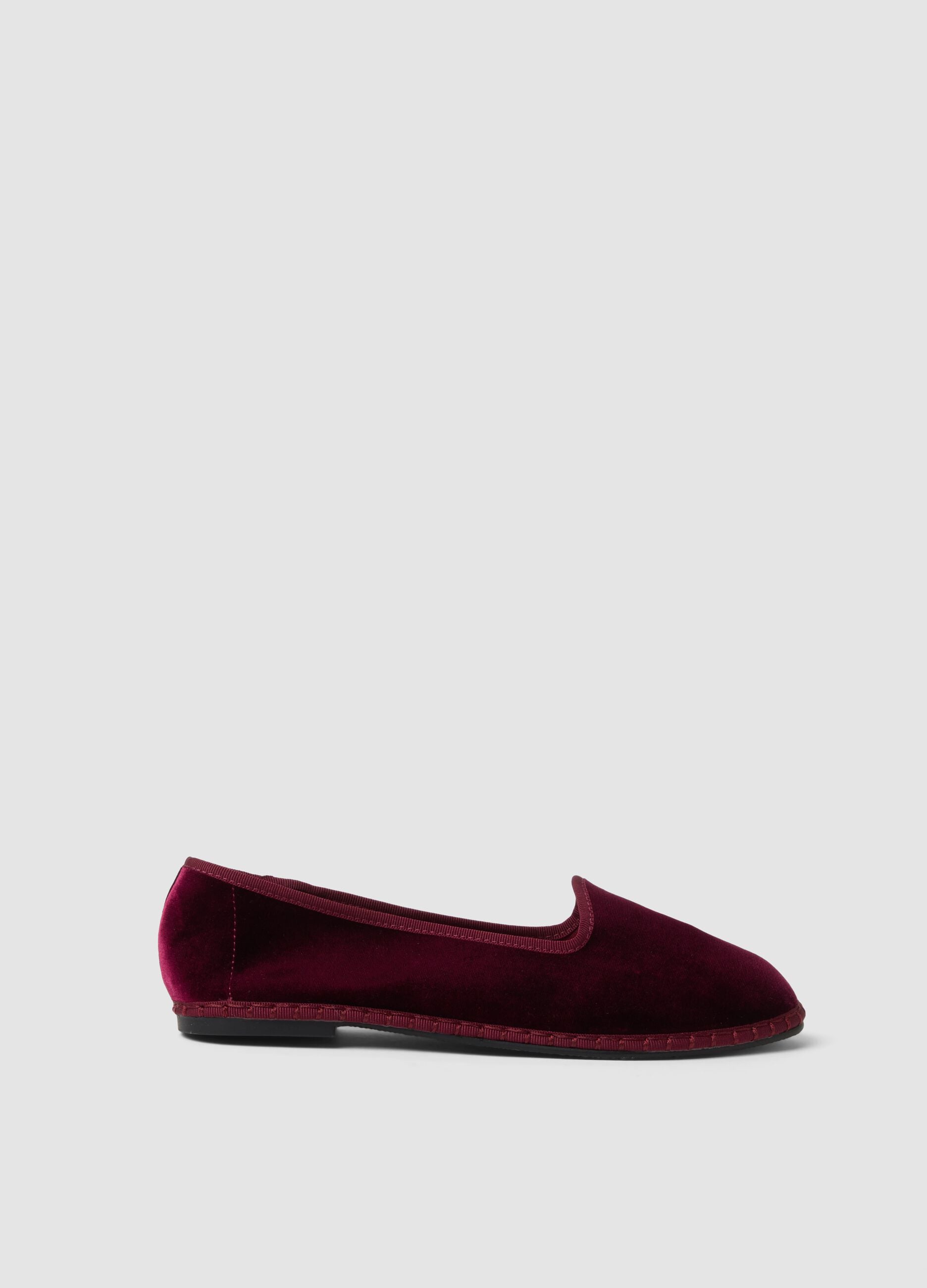 Classic purple ballet flats