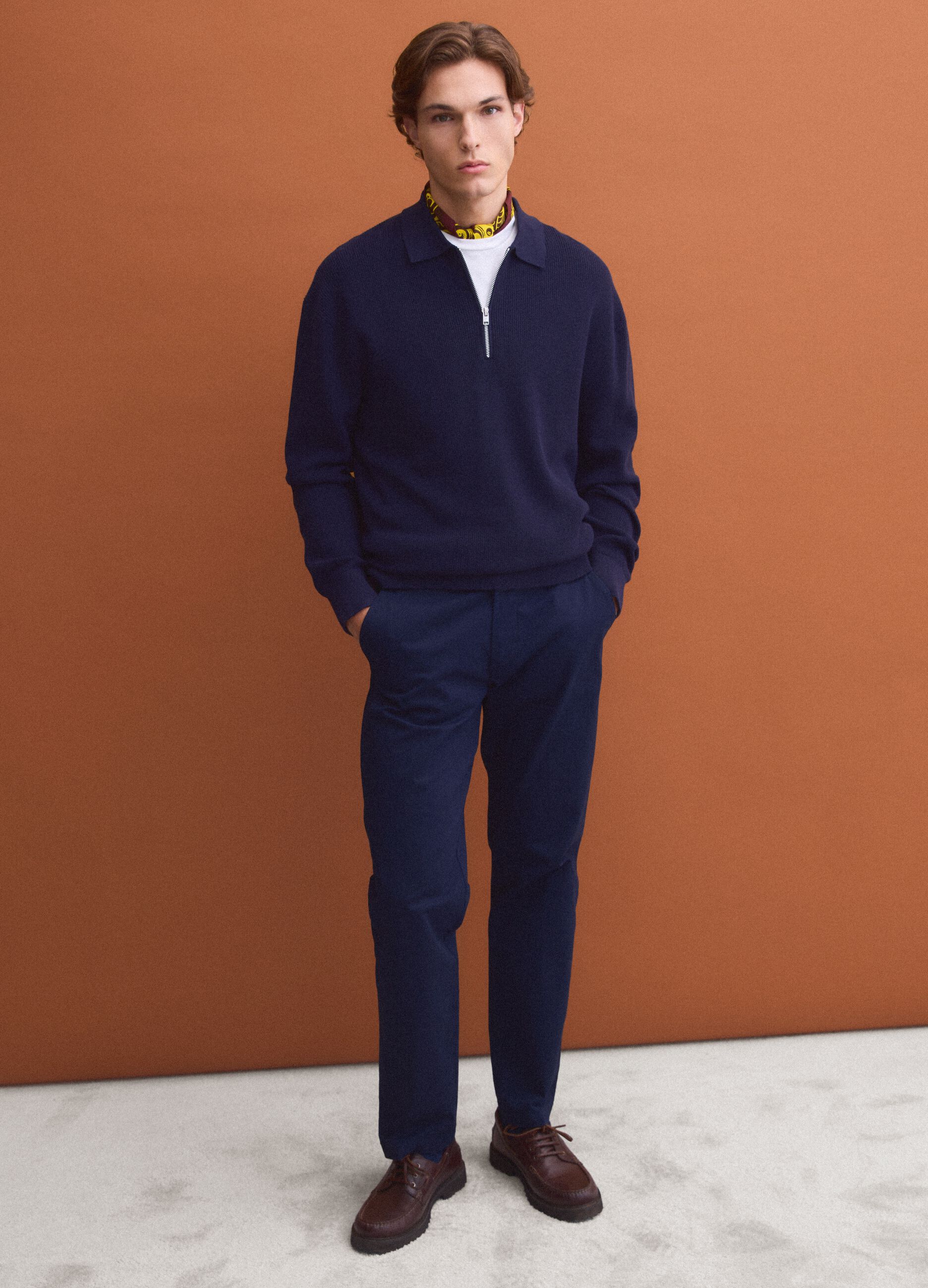 Polo blu in puro cotone con zip e collo classico