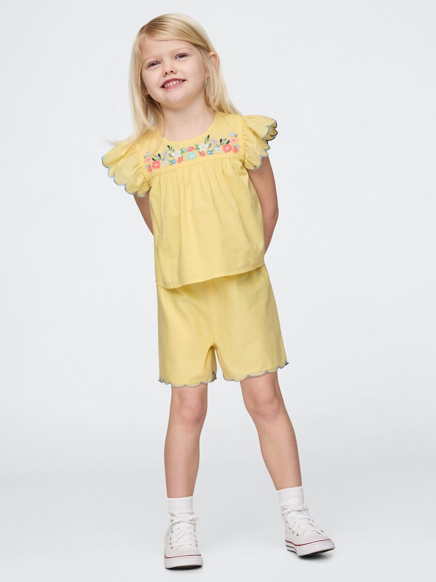 Yellow pure cotton set with floral embroidery GAP Kids_0