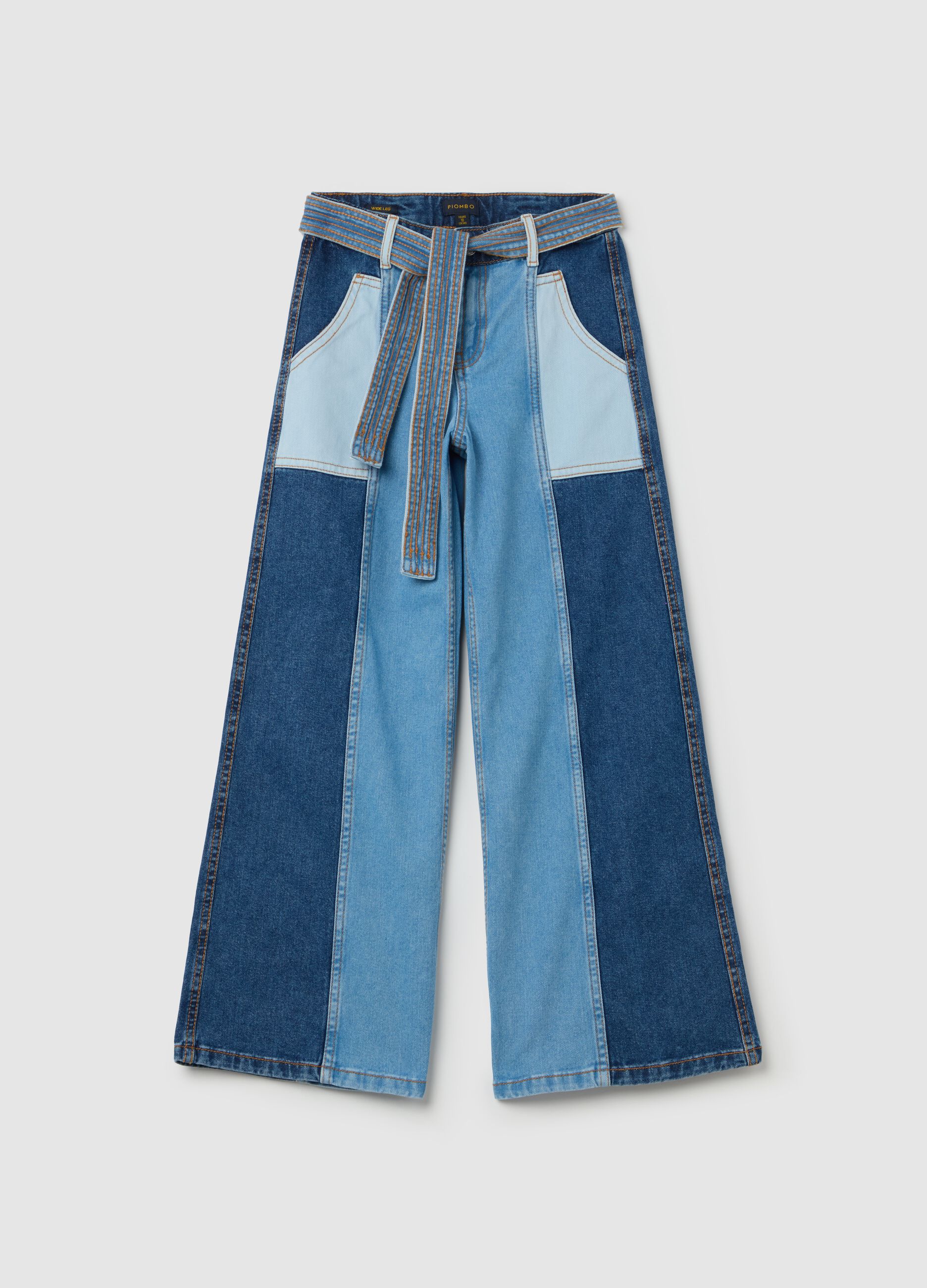 Jeans gamba larga con triplo lavaggio e cintura