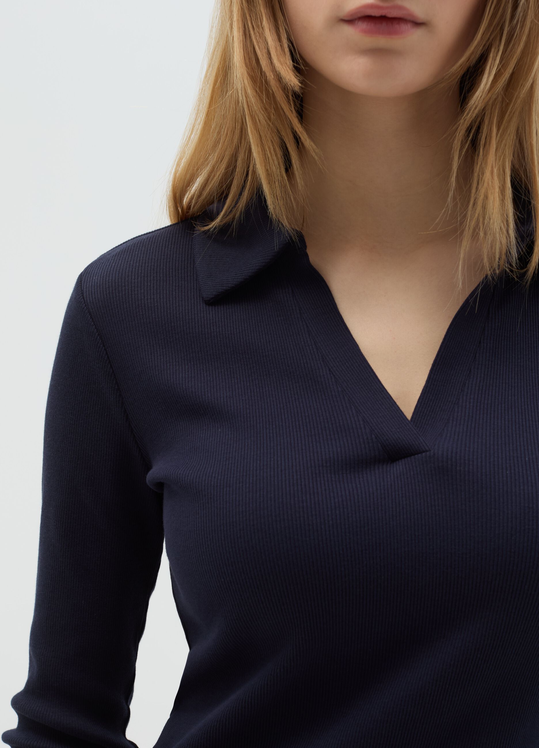 Ribbed T-shirt with polo shirt neck