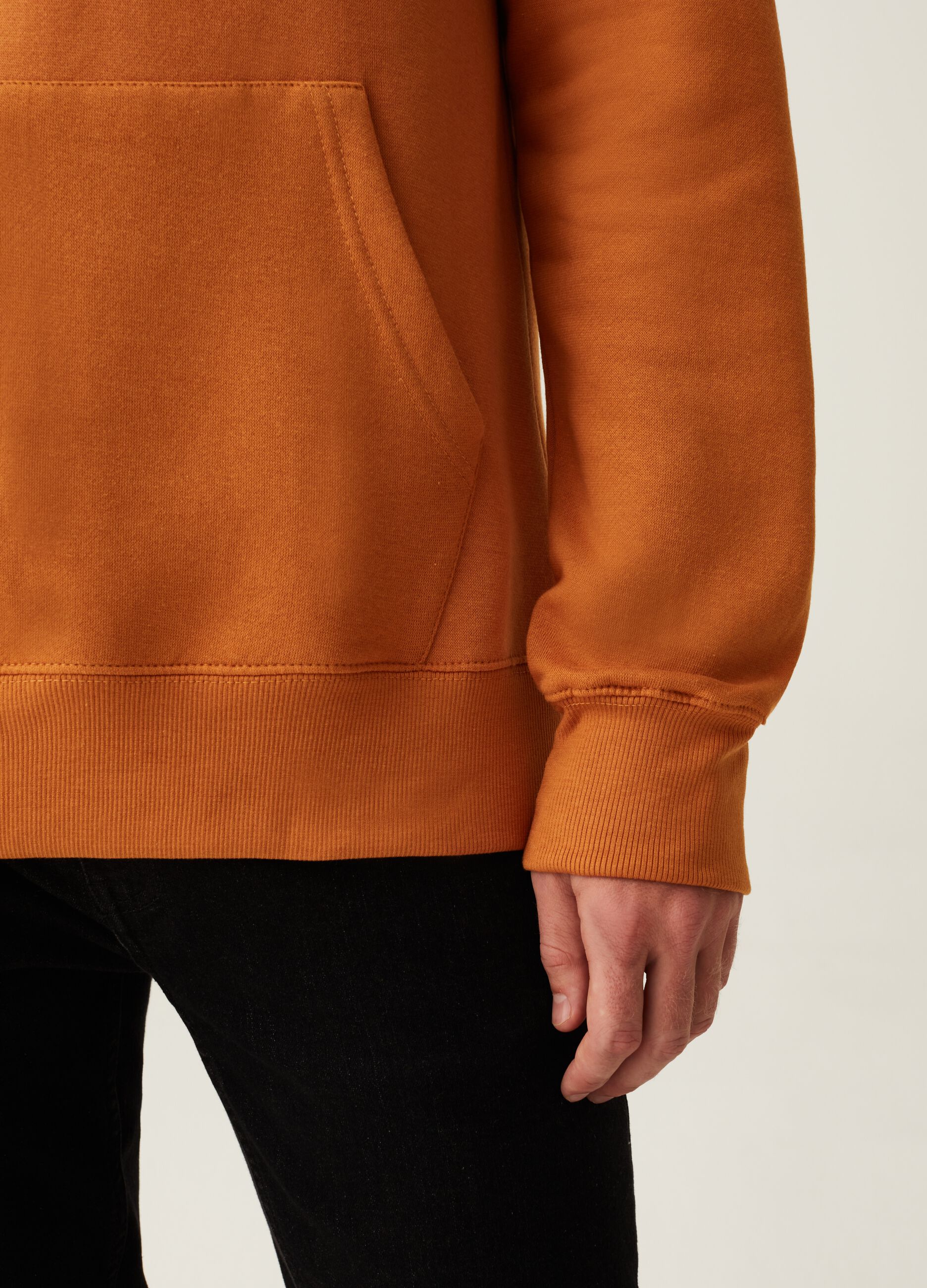 Felpa boxy fit con cappuccio_3