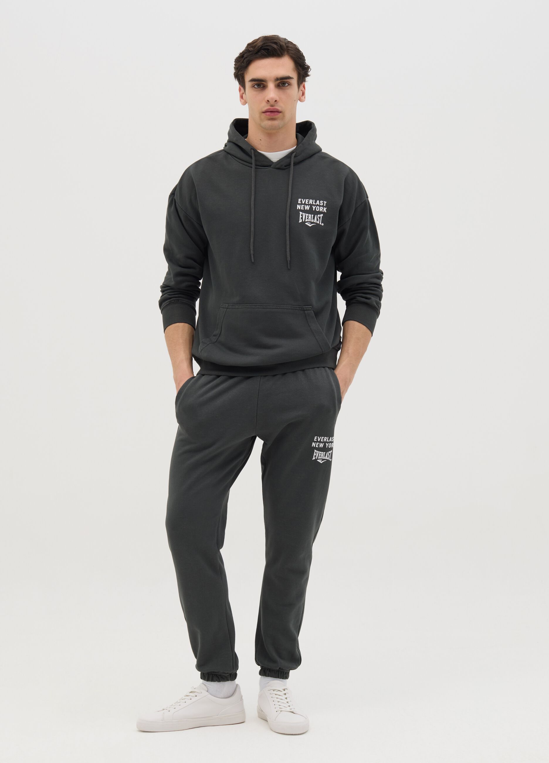 Grey sweatshirt with hood and logo print