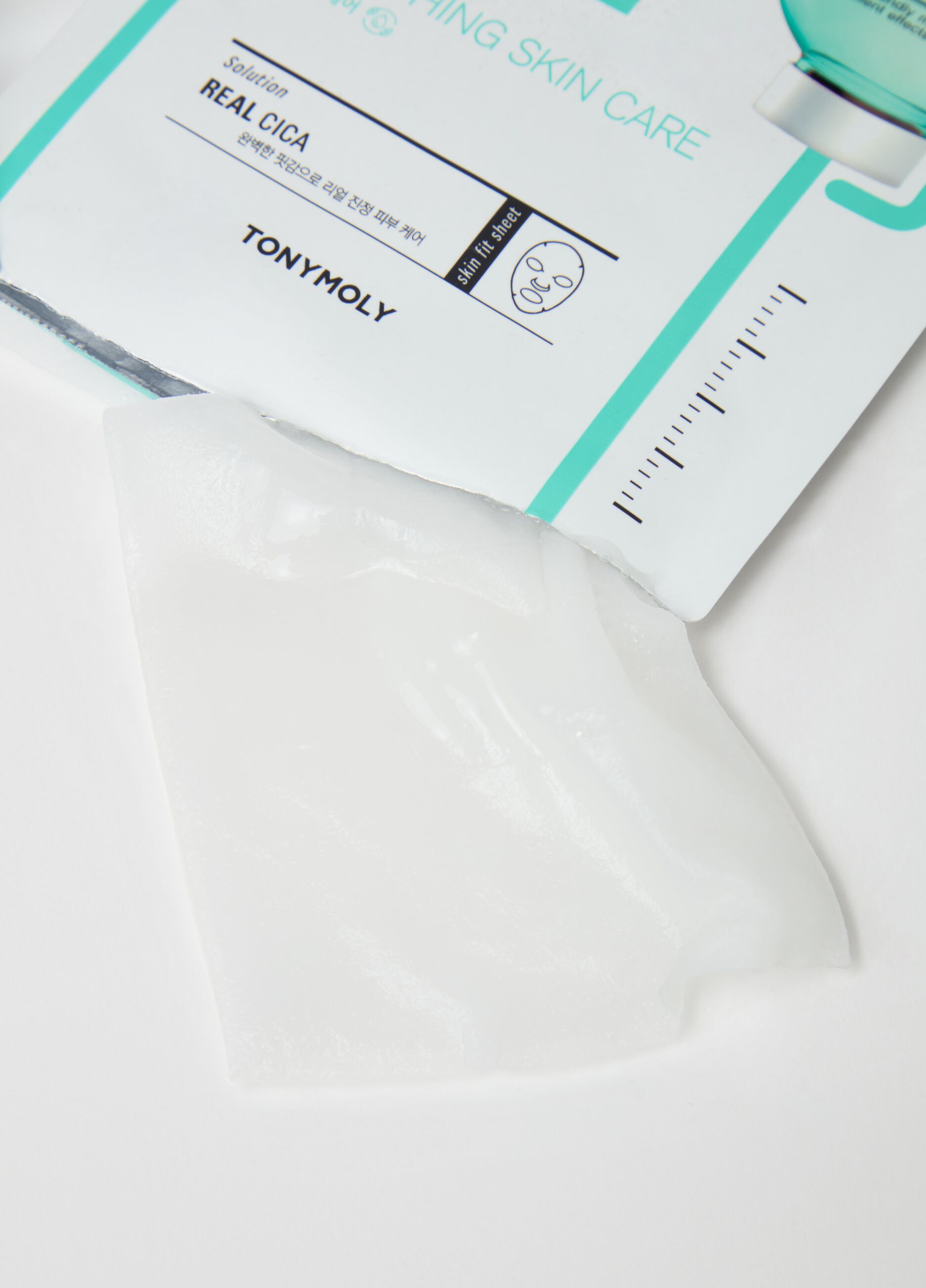 Soothing fabric mask with Indian pennywort extract - Korean skincare