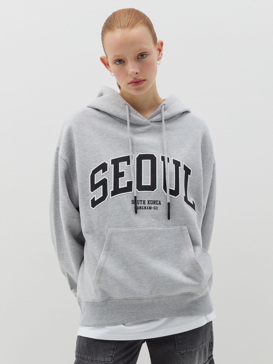 Oversized sweatshirt with hood and embroidery_0