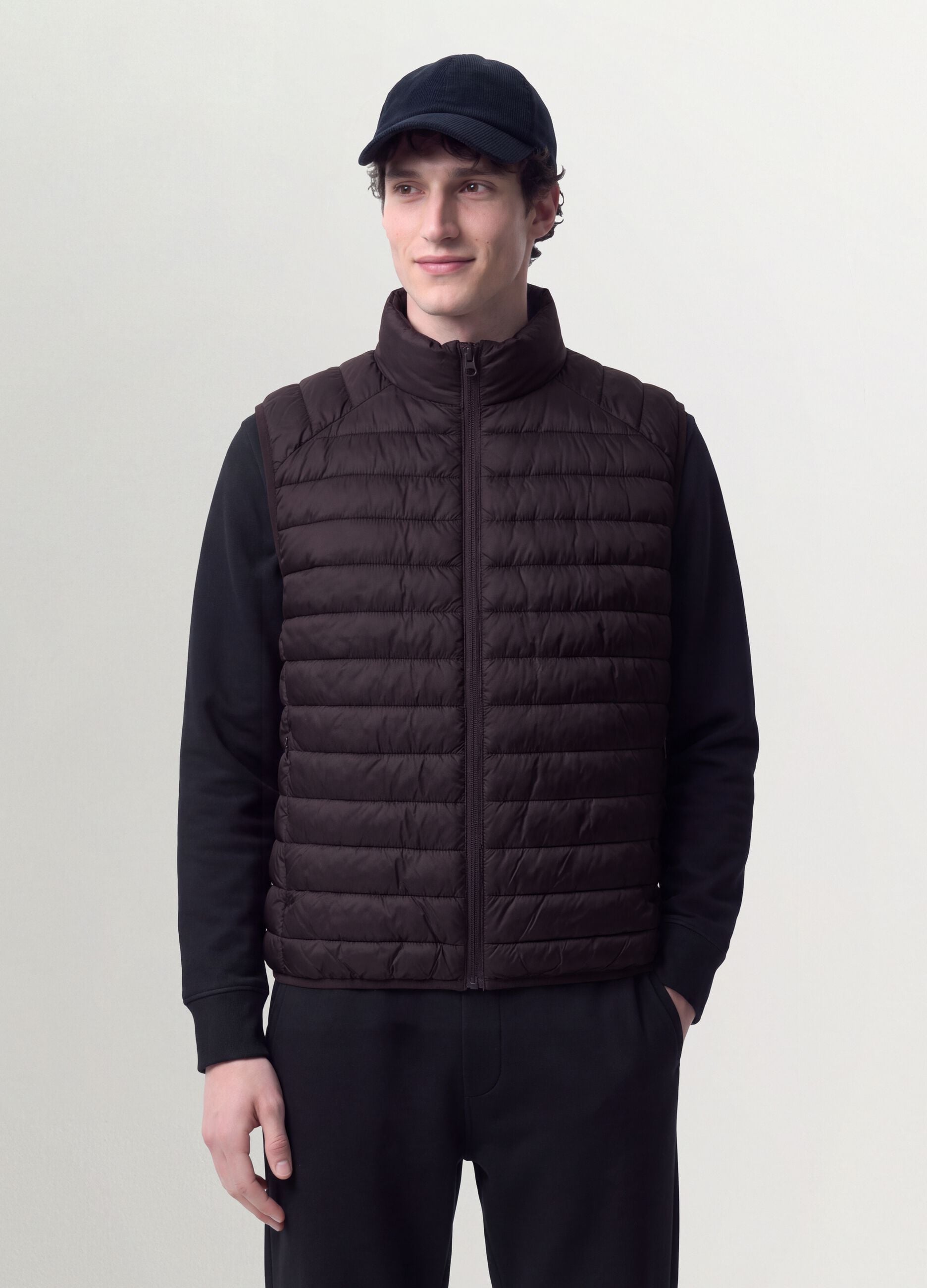 Red ultralight padded gilet with zip