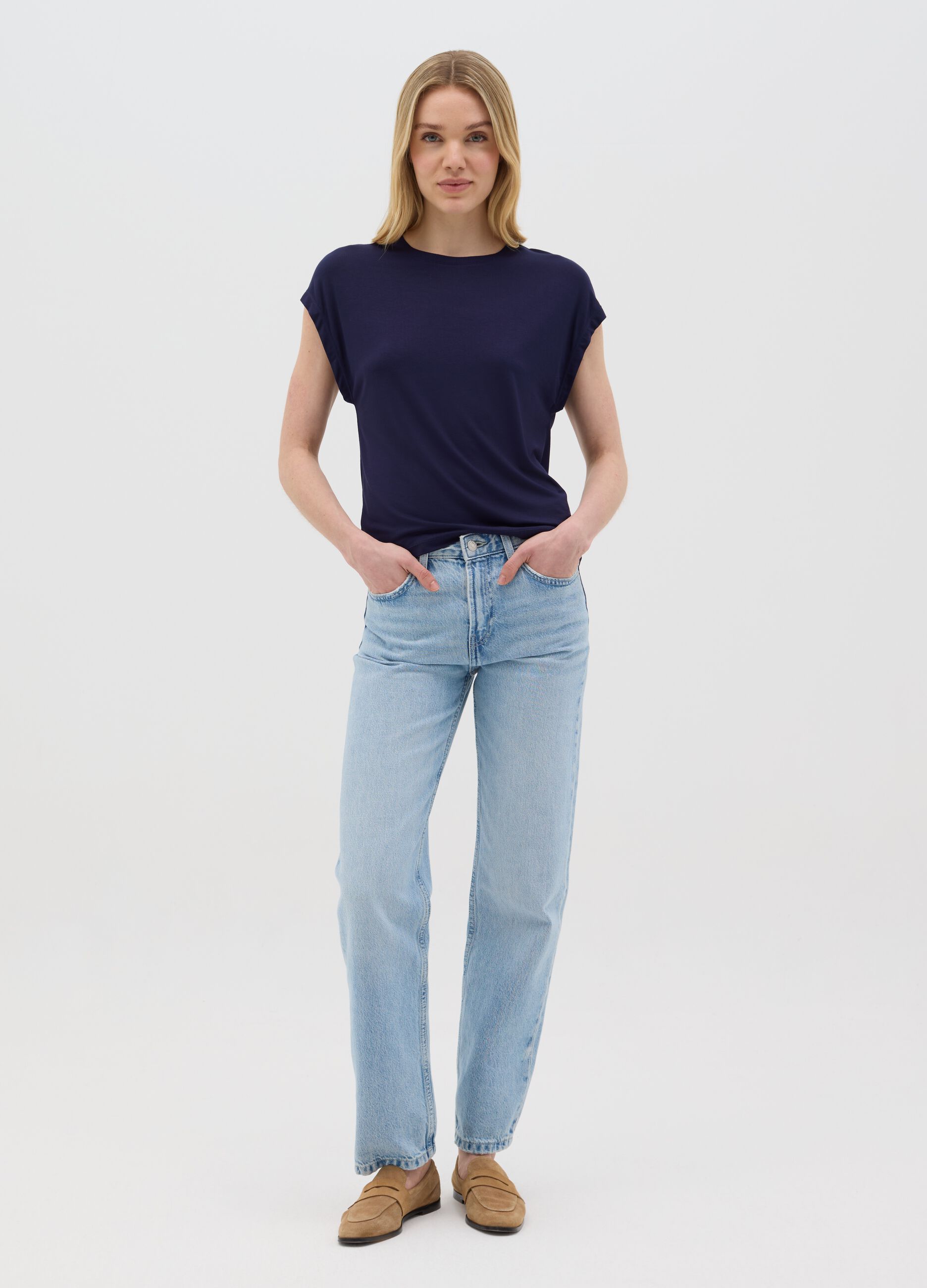 Short-sleeve blue T-shirt in stretchy viscose
