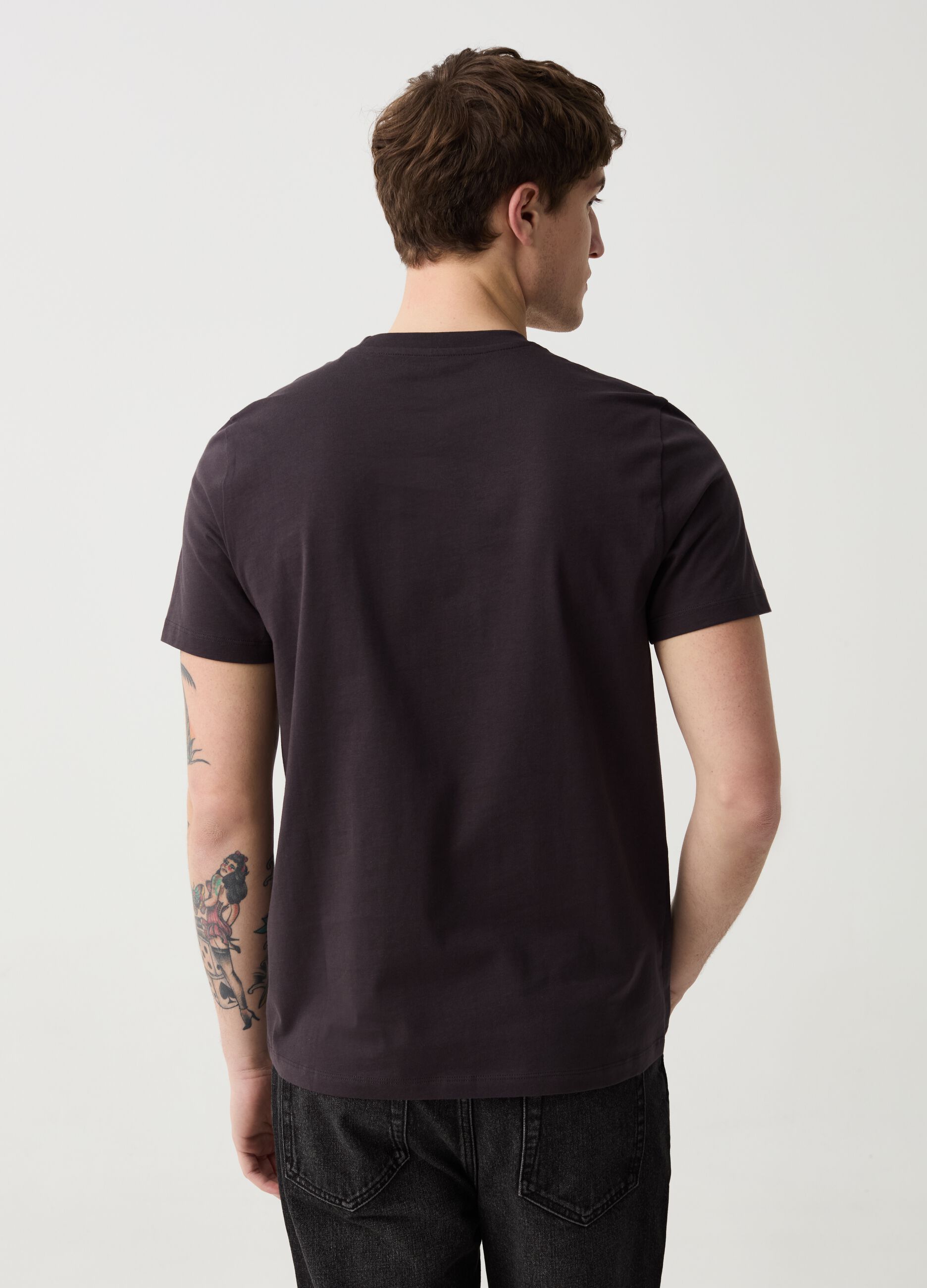 T-shirt in cotone bio con scollo rotondo