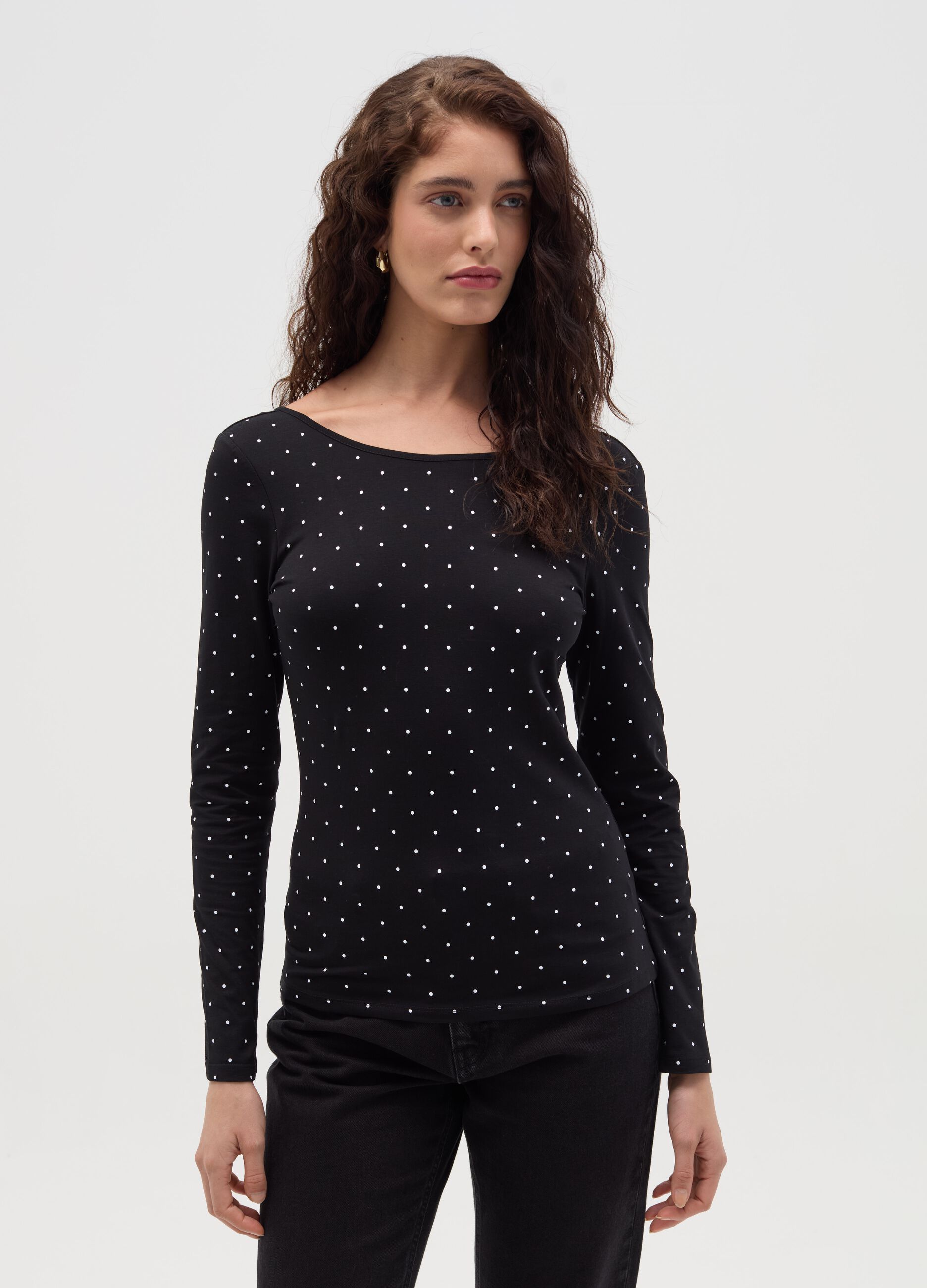 T-shirt maniche lunghe con scollo a barchetta