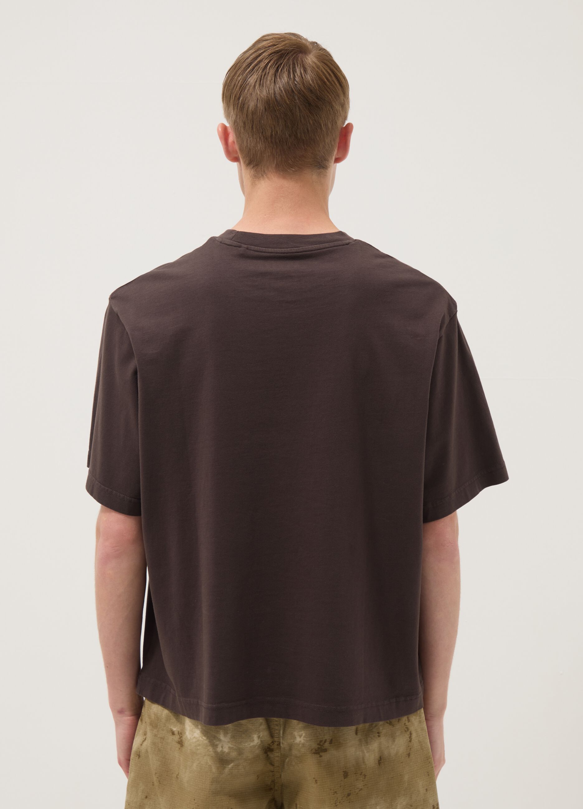 T-shirt marrone a maniche corte in puro cotone regular fit