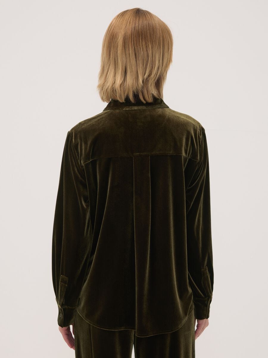 Camicia verde in tessuto velour elasticizzato regular fit_3