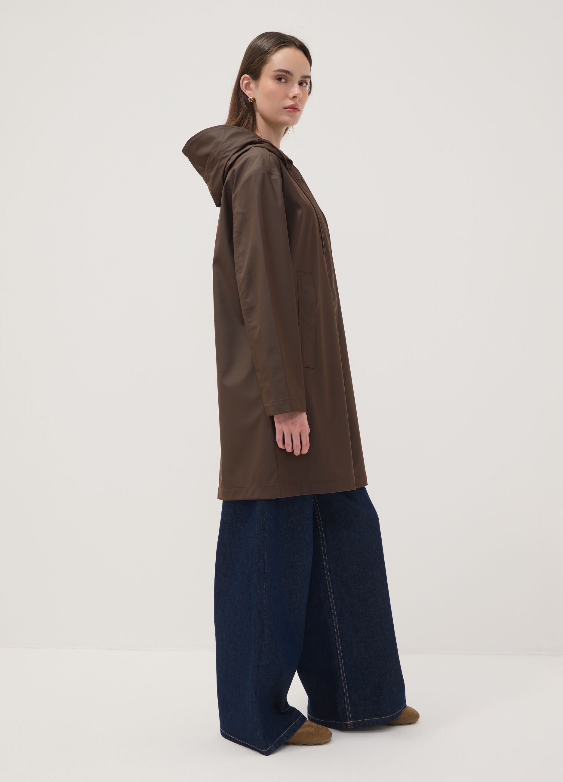 Long brown hooded jacket with zip