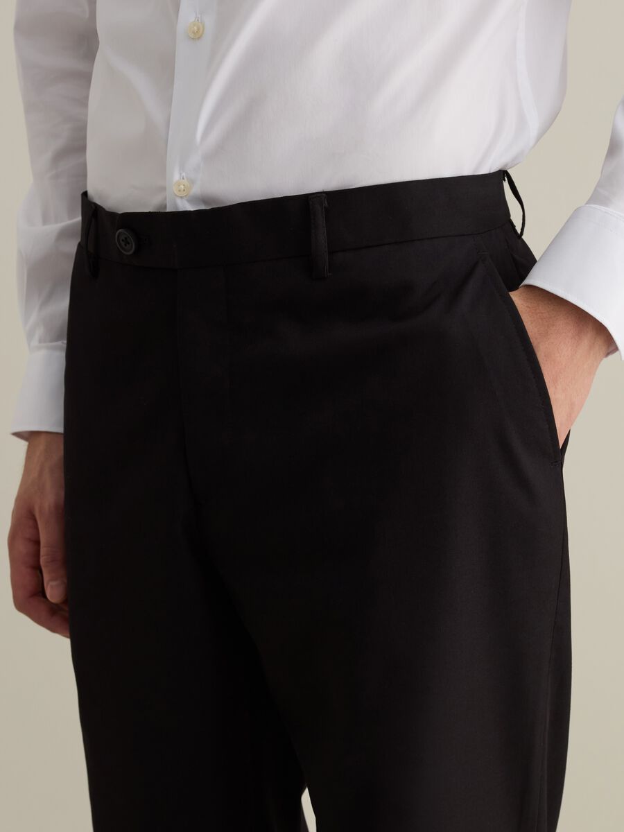Pantalone regular fit tinta unita_5