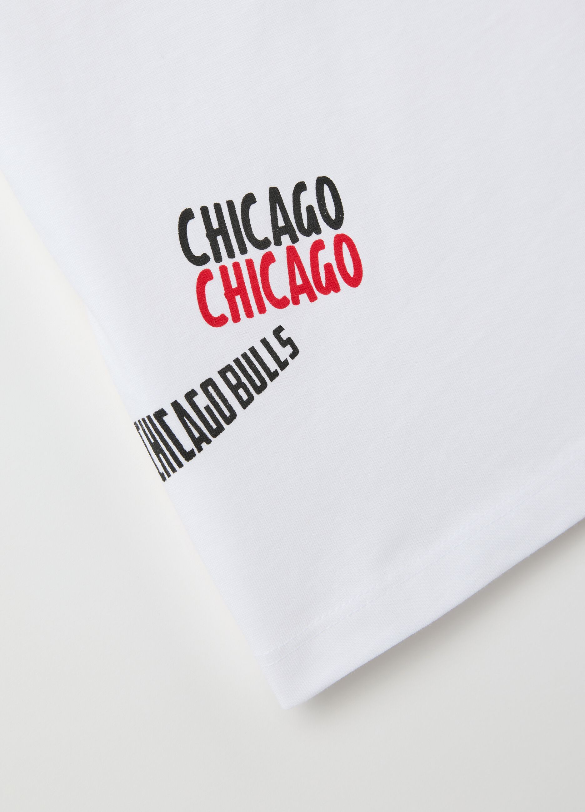 White Chicago Bulls T-shirt for kids
