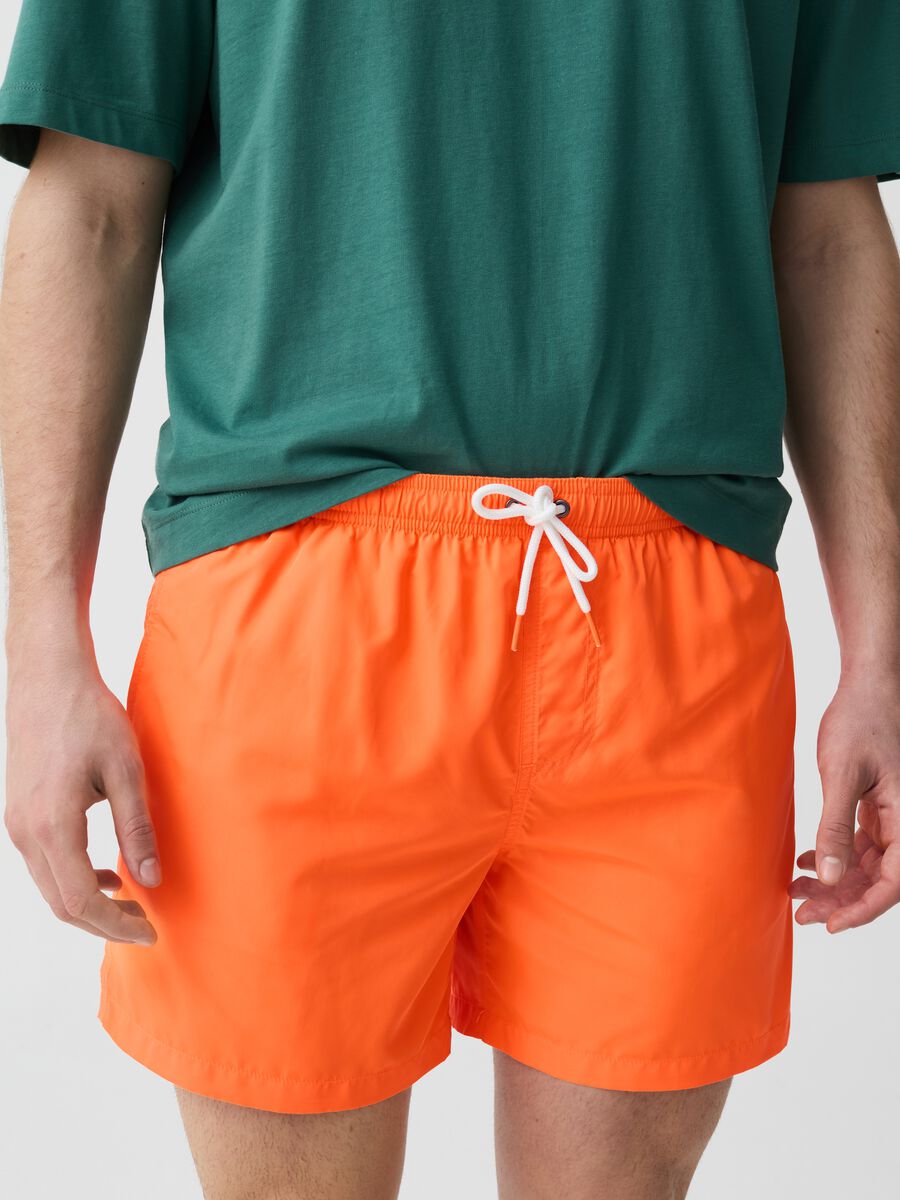 Solid colour swimming trunks_2