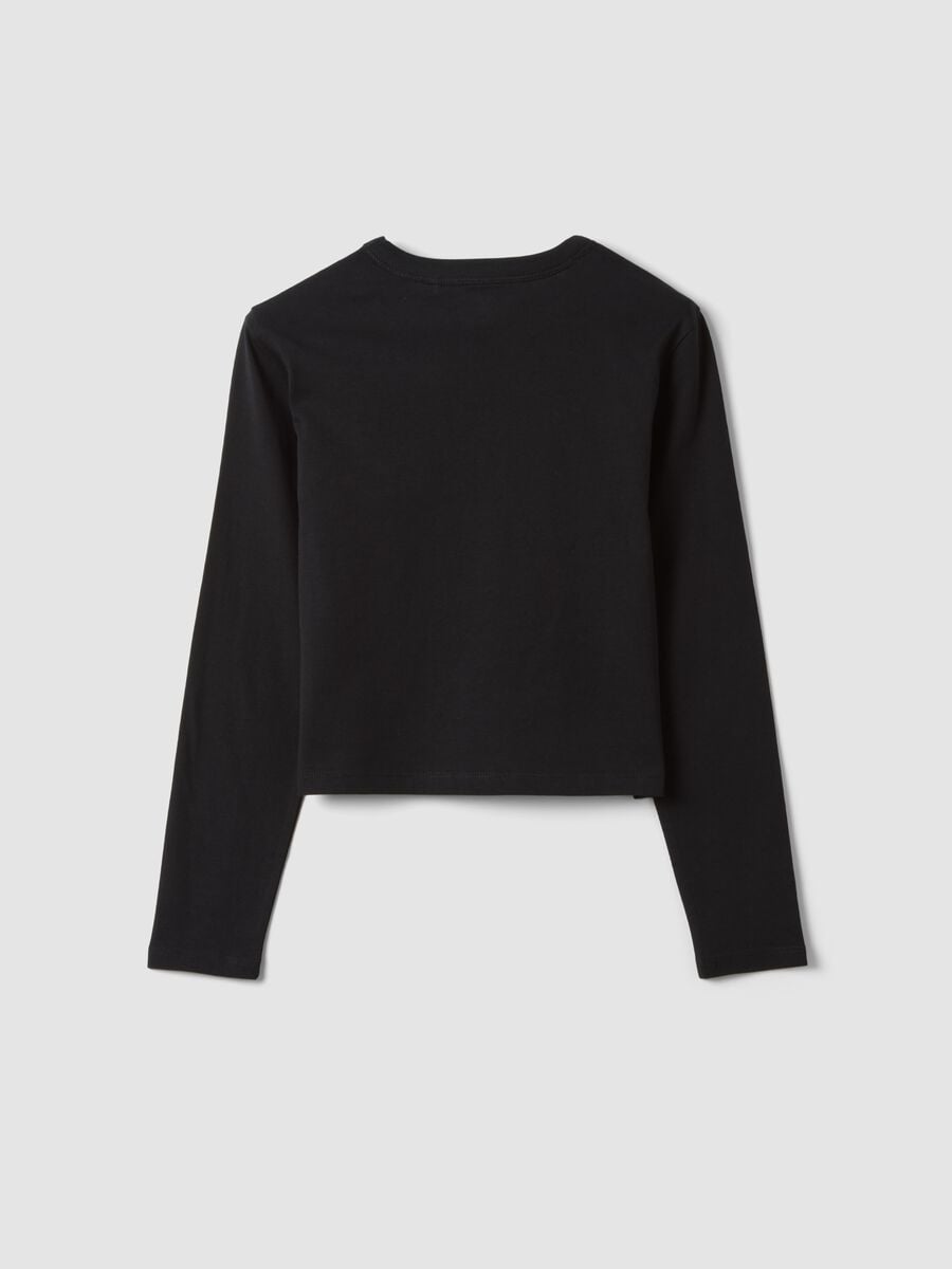 T-shirt crop nera in puro cotone organico con collo a costine per ragazza_2