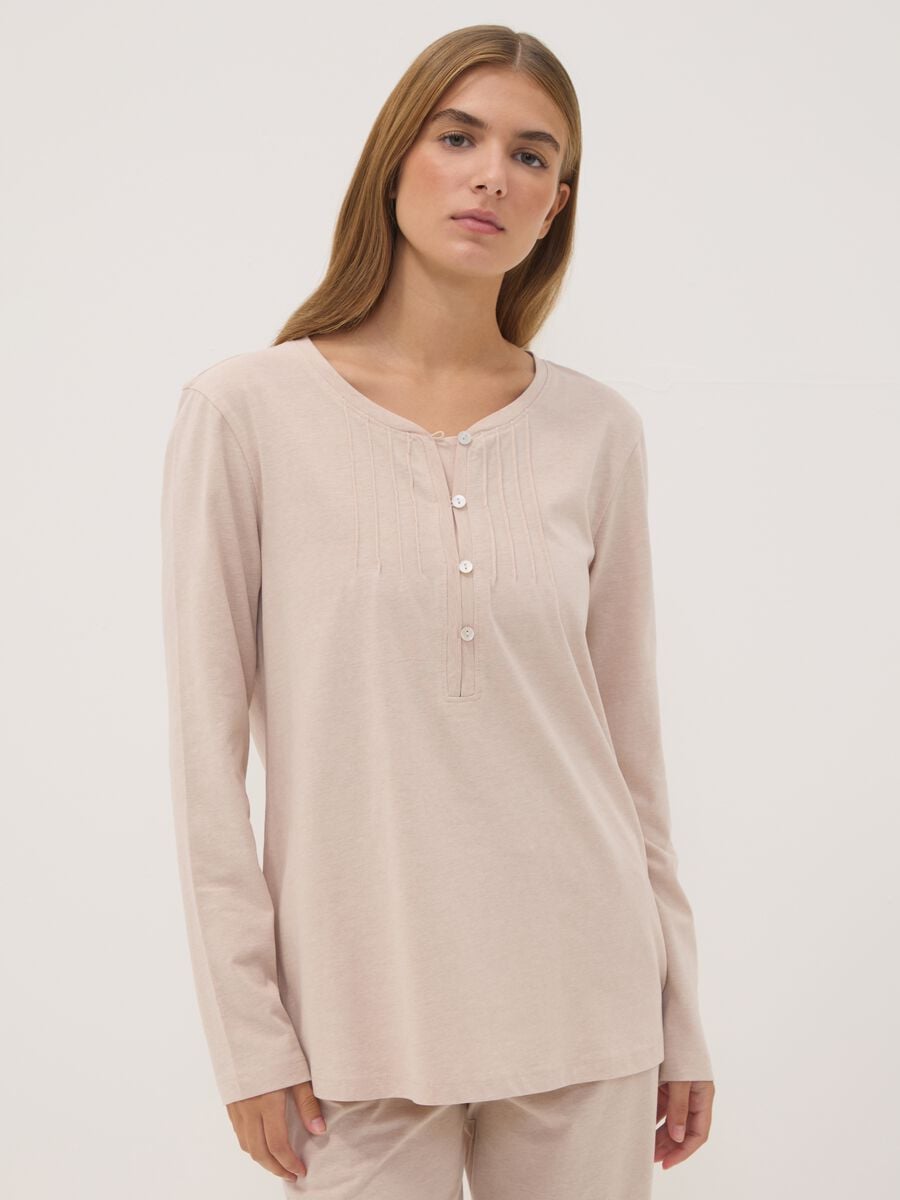 Pigiama beige in misto cotone organico con Collo serafino_1