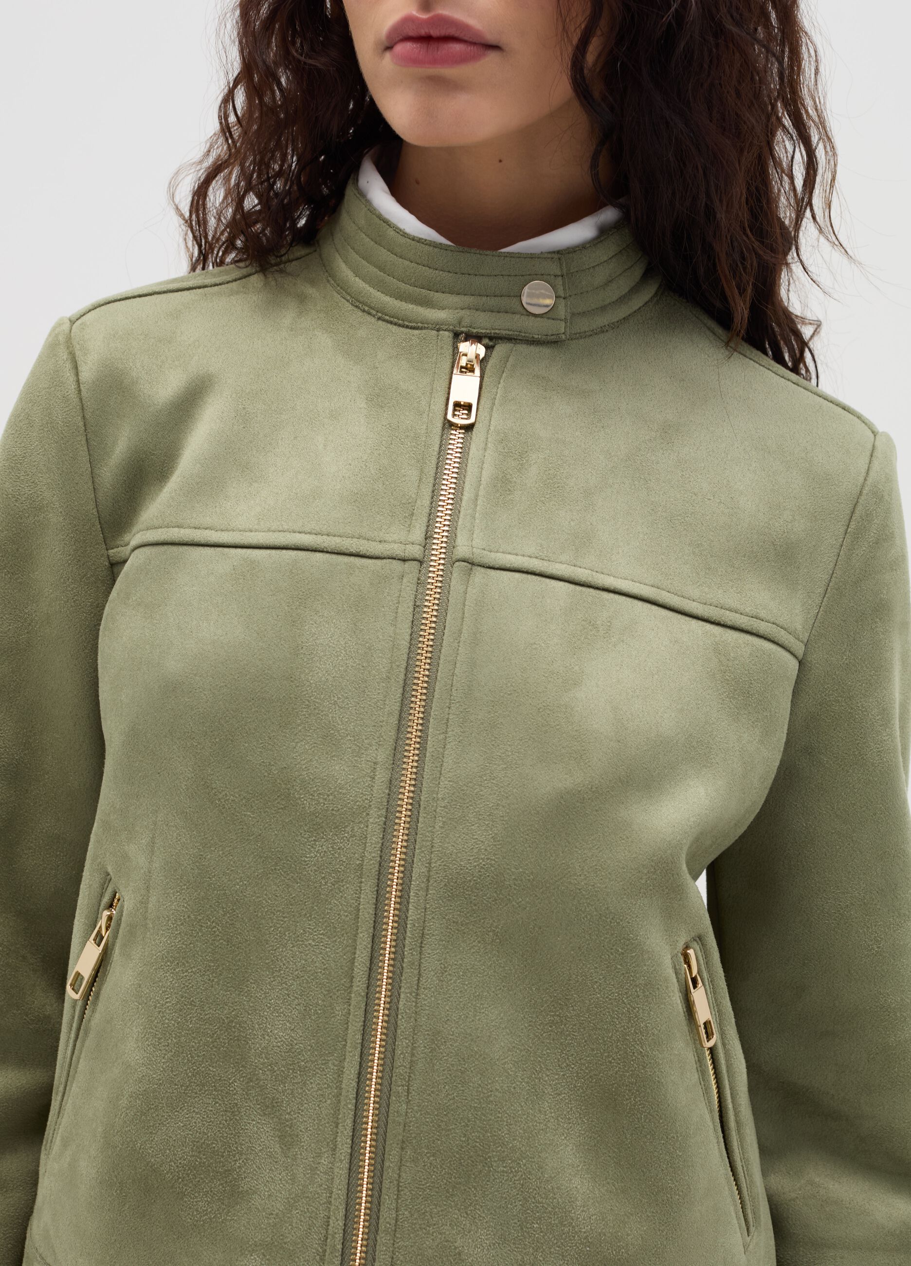 Short suede jacket with full-zip 