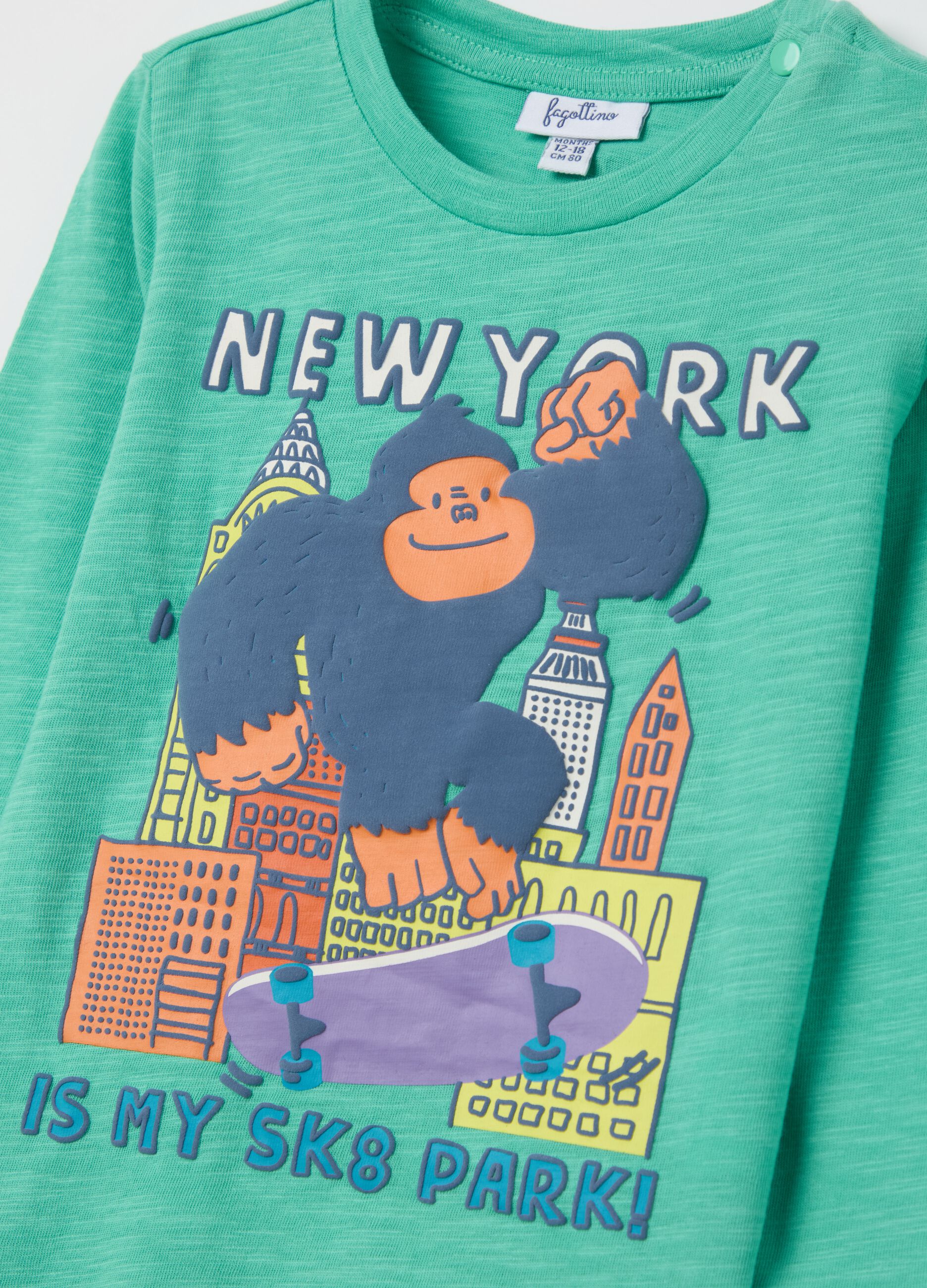 Long-sleeved T-shirt with "New York is my sk8 park" print