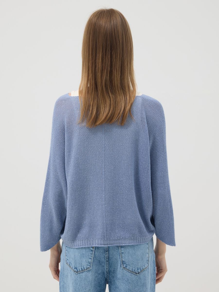 Maglia azzurra in misto viscosa e lino con scollo a V_3