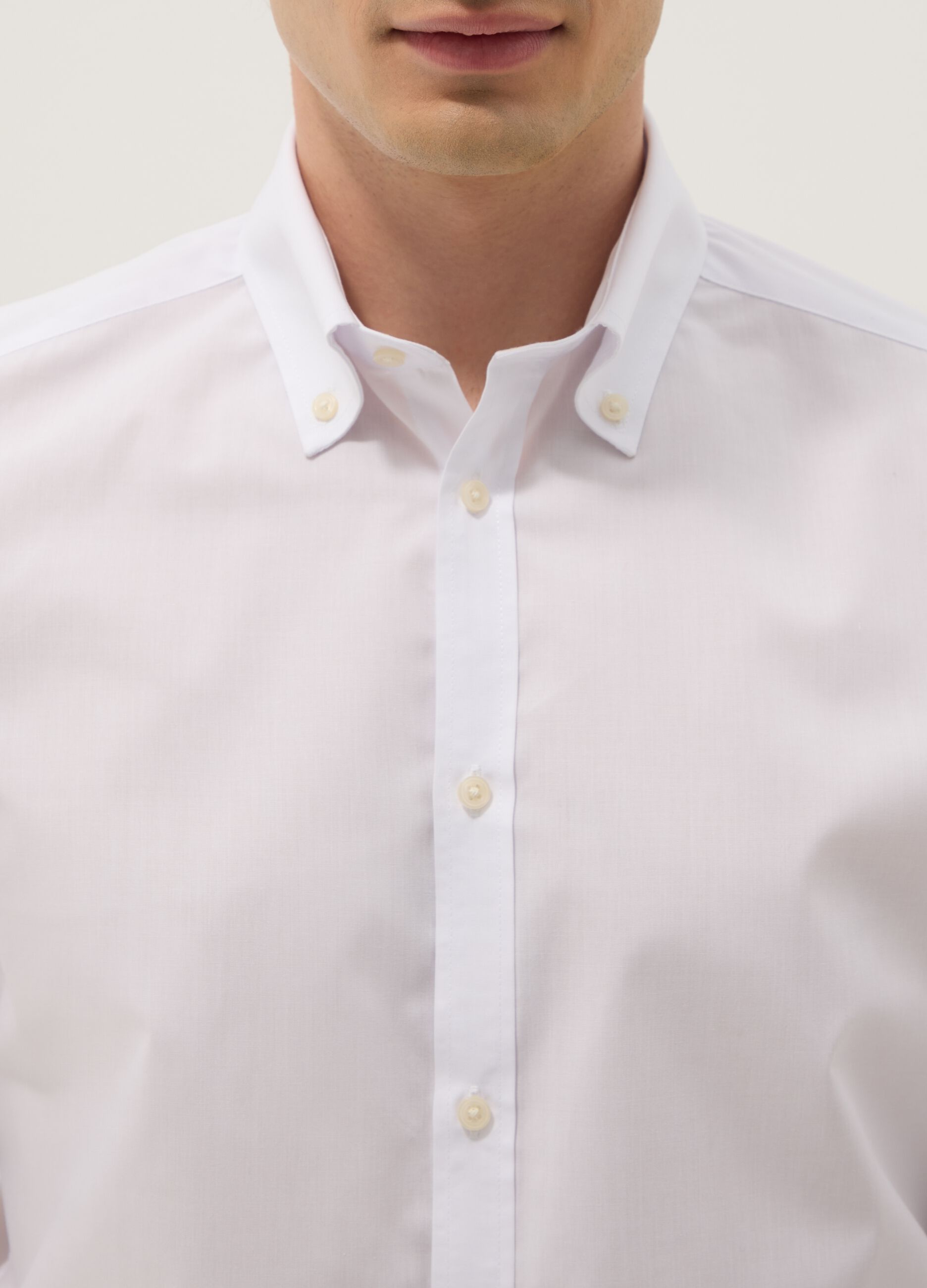 White slim-fit shirt with button-down collar