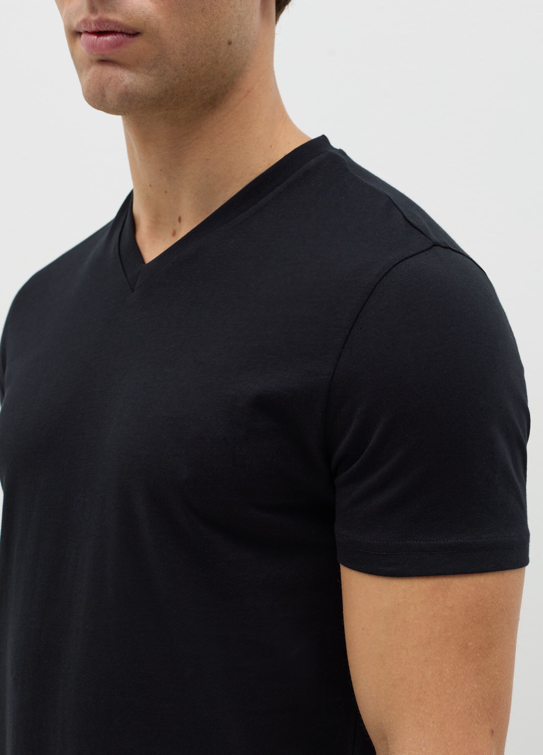 Organic cotton undershirt with V neck