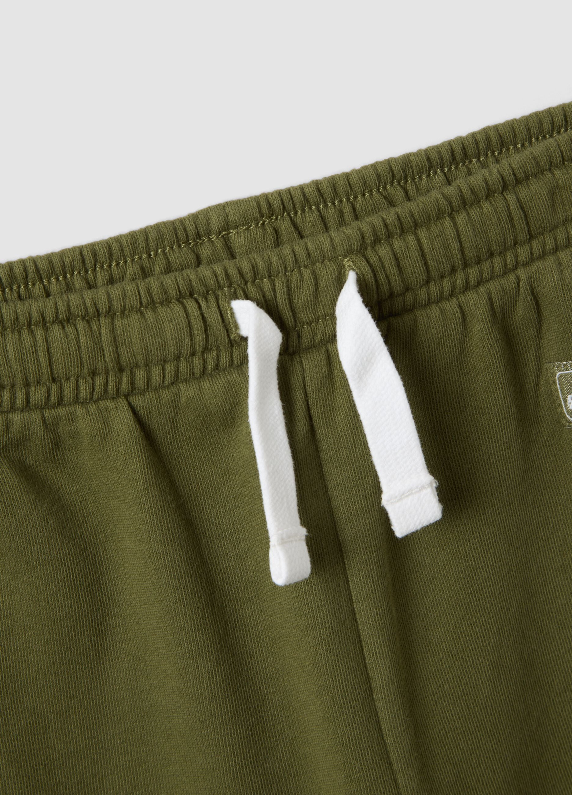 Green 100% cotton set with crew-neck sweatshirt for boys
