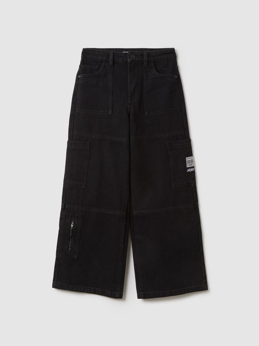 Black cotton blend cargo trousers for girls regular fit_3